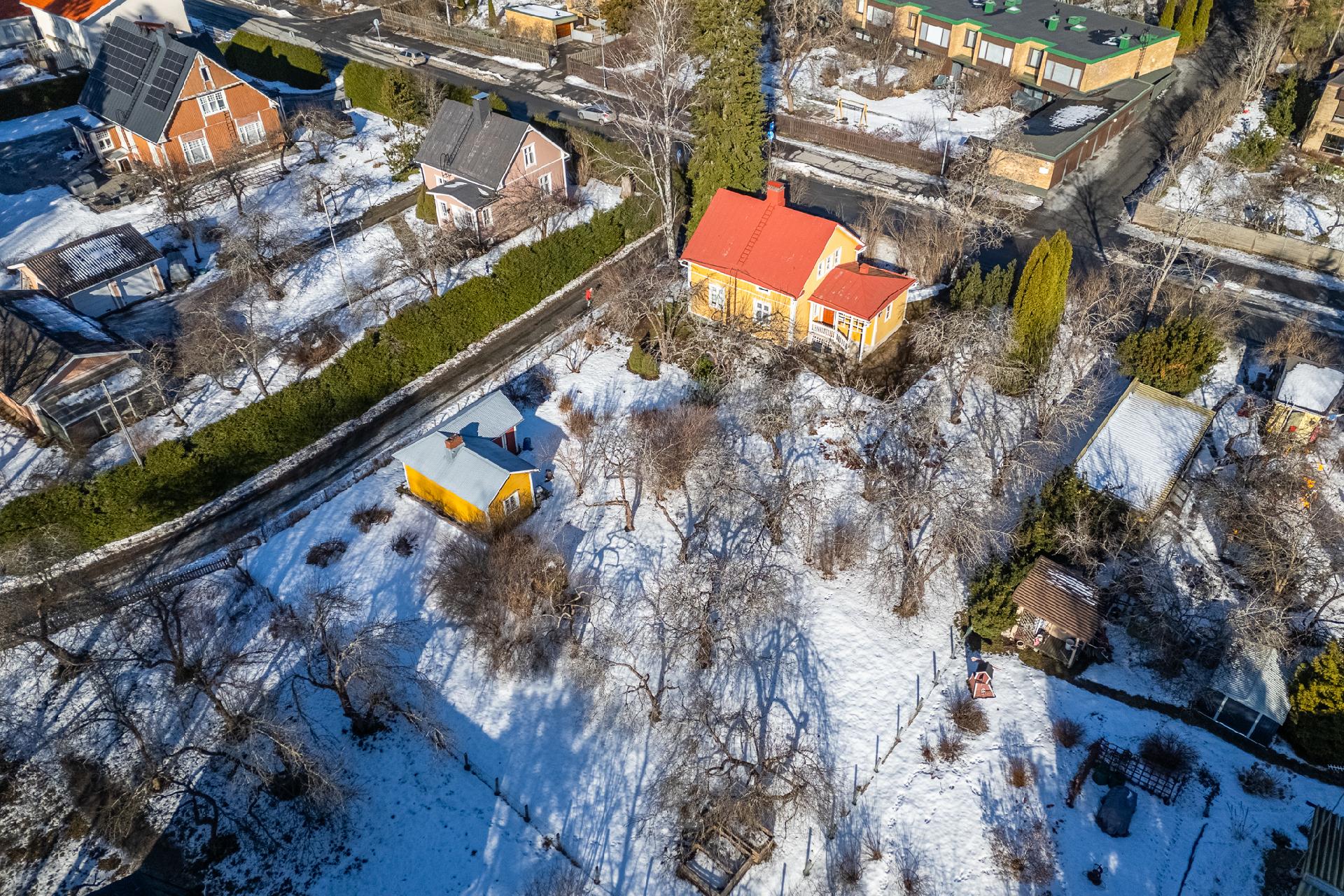 Rautatienkatu 5, Asemantausta, Hämeenlinna