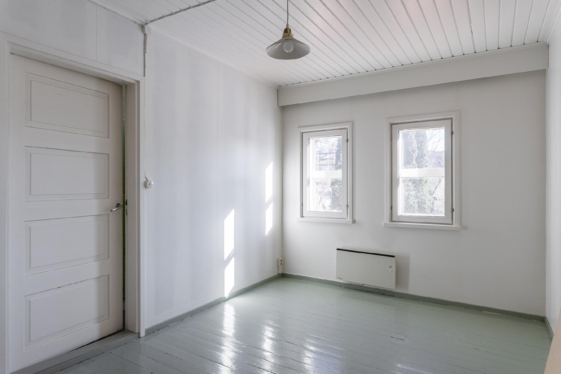 Rautatienkatu 5, Asemantausta, Hämeenlinna