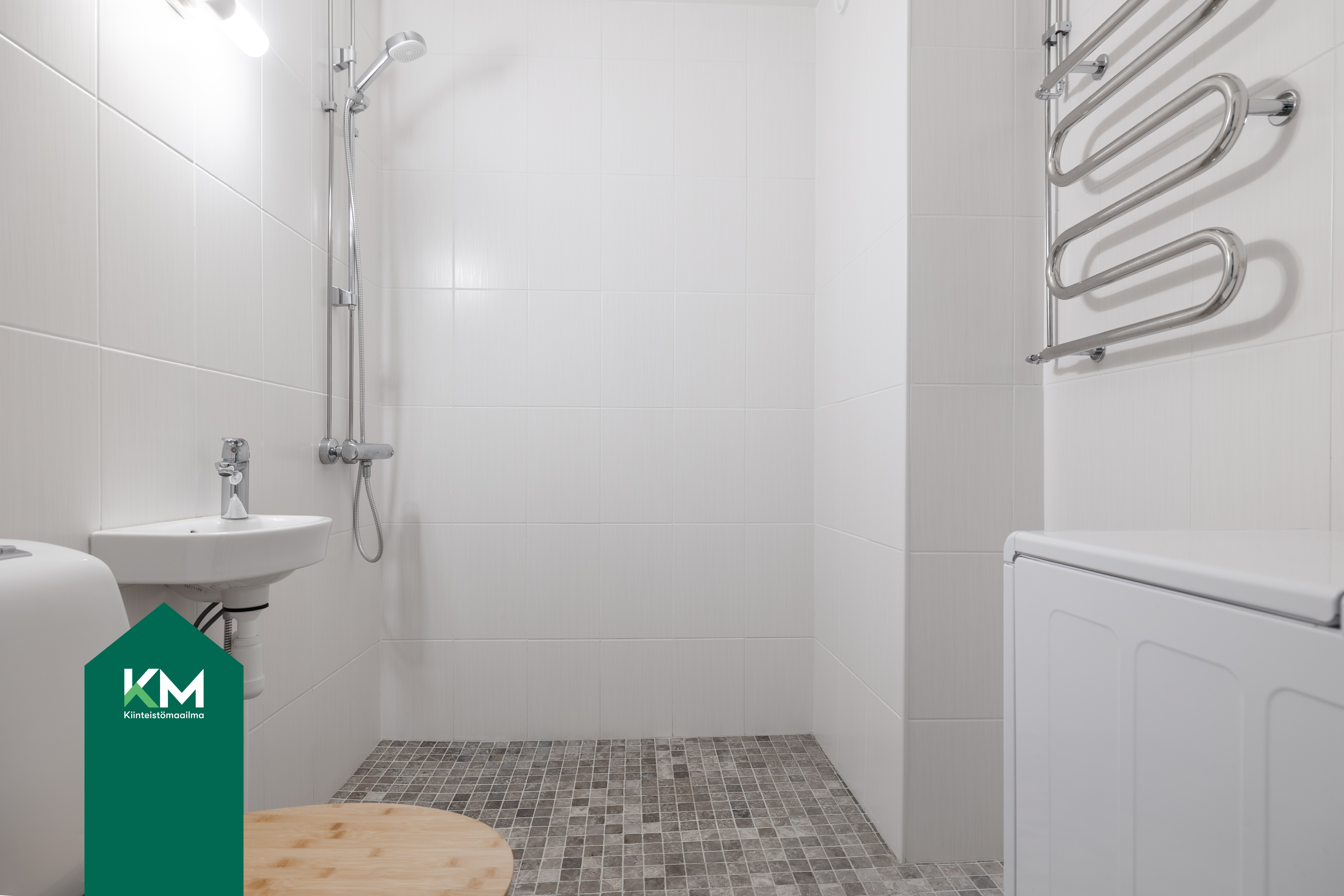 Kylpyhuone/wc on saneerattu 2024
