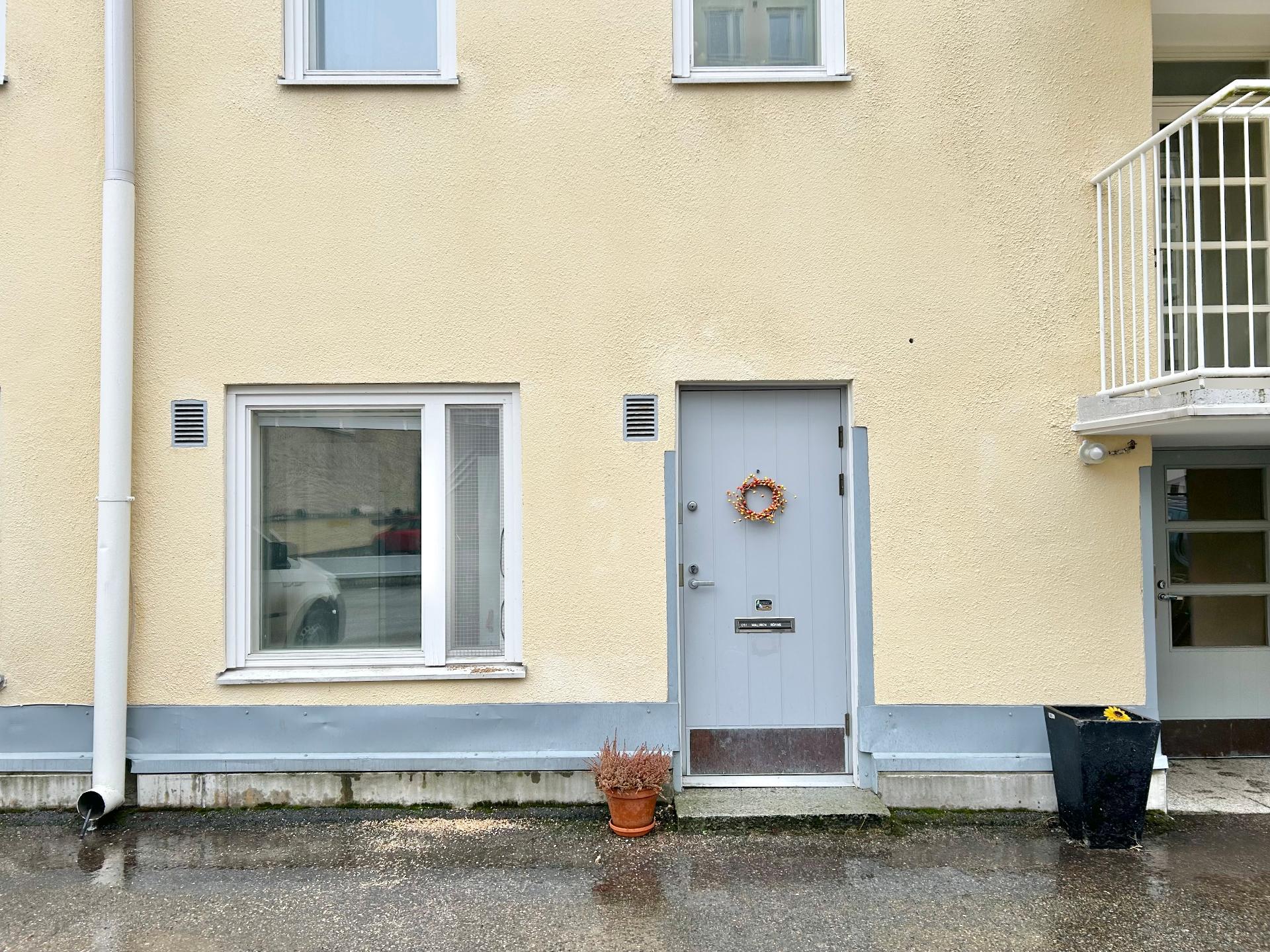 Sisäänkäynti asuntoon