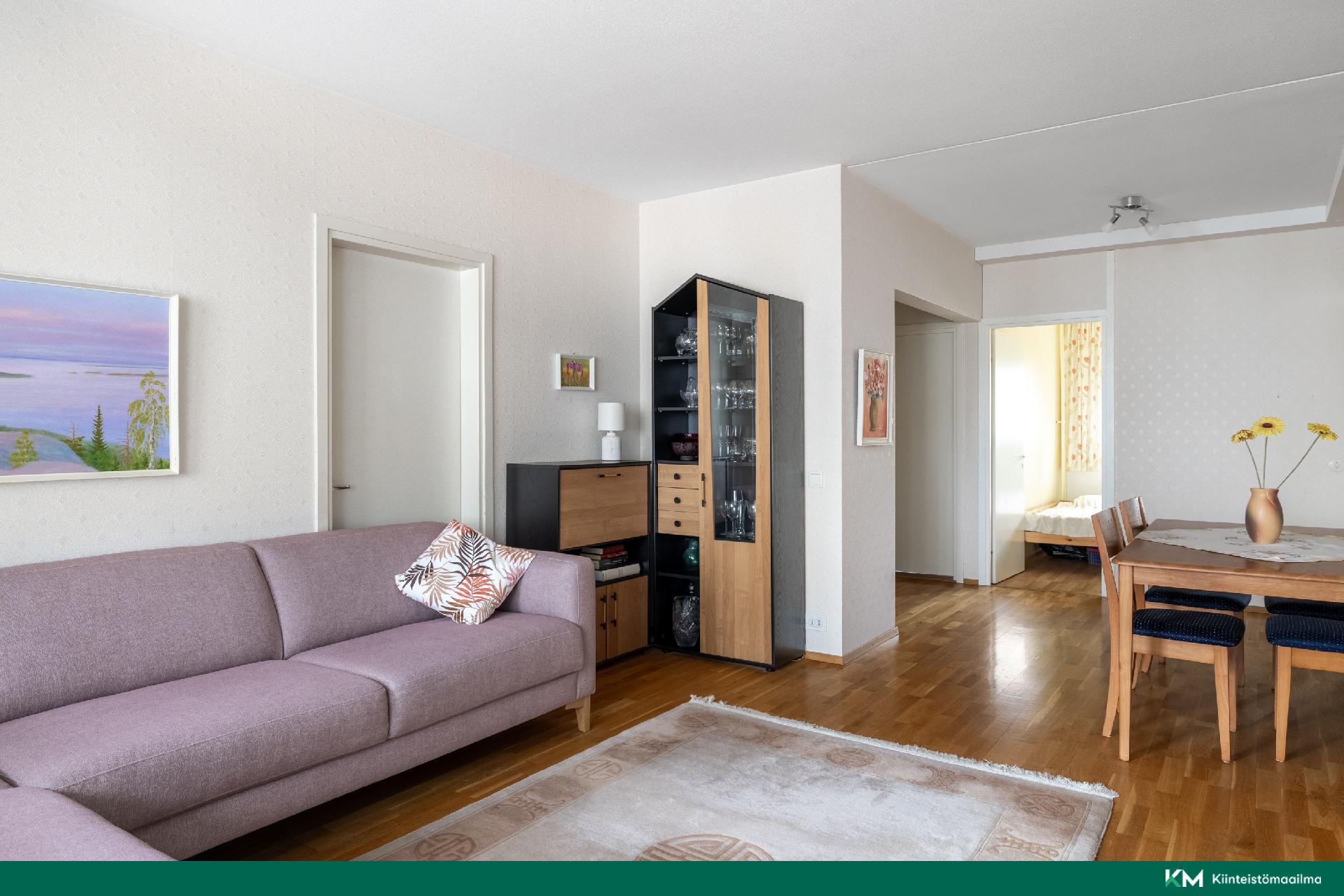 Ison olohuoneen voi sisustaa monella tavalla