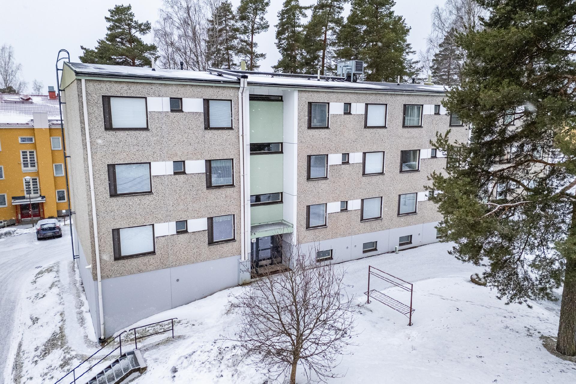 Kenraalintie 5, Kenraalintori, Valkeakoski