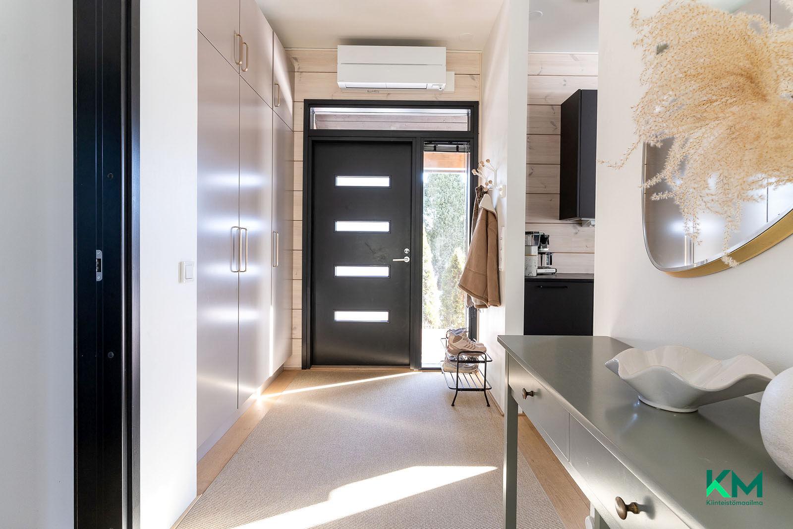 Maalarintie 10, Pikonkangas, Kangasala