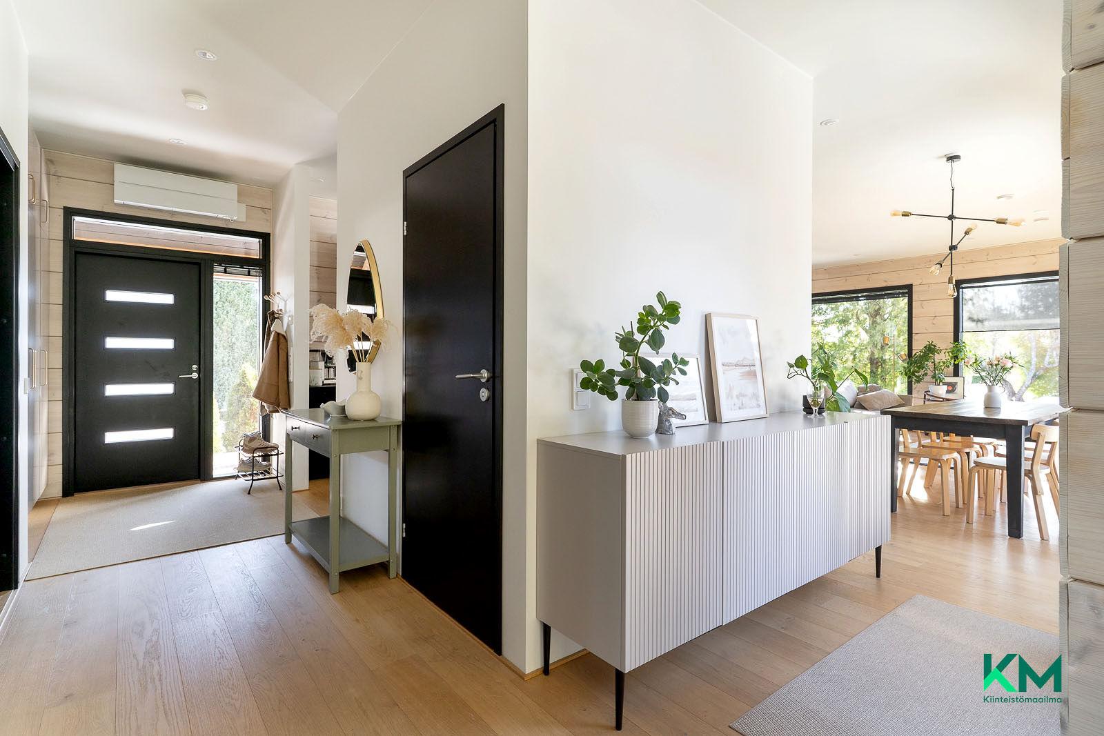 Maalarintie 10, Pikonkangas, Kangasala