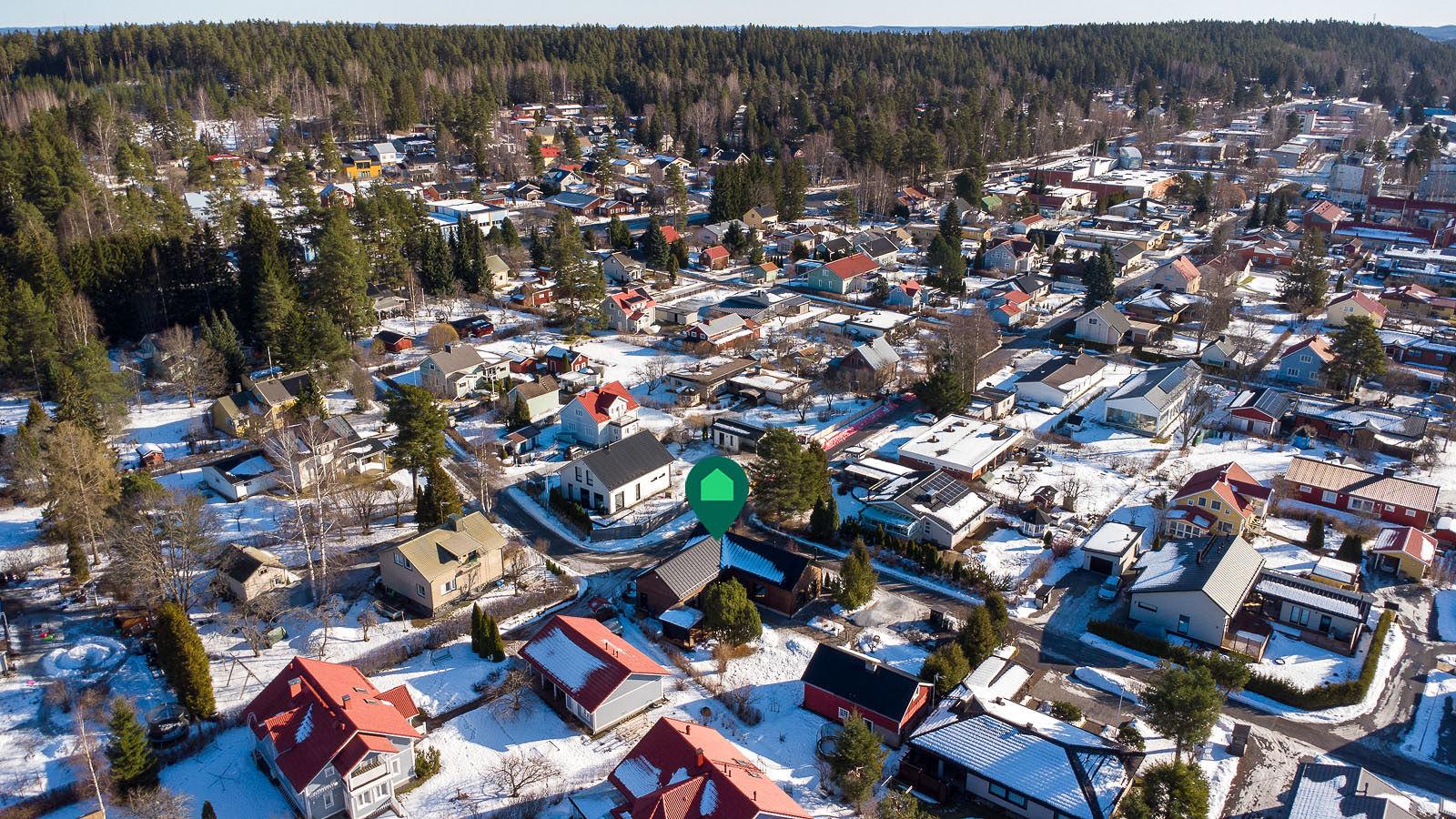 Maalarintie 10, Pikonkangas, Kangasala