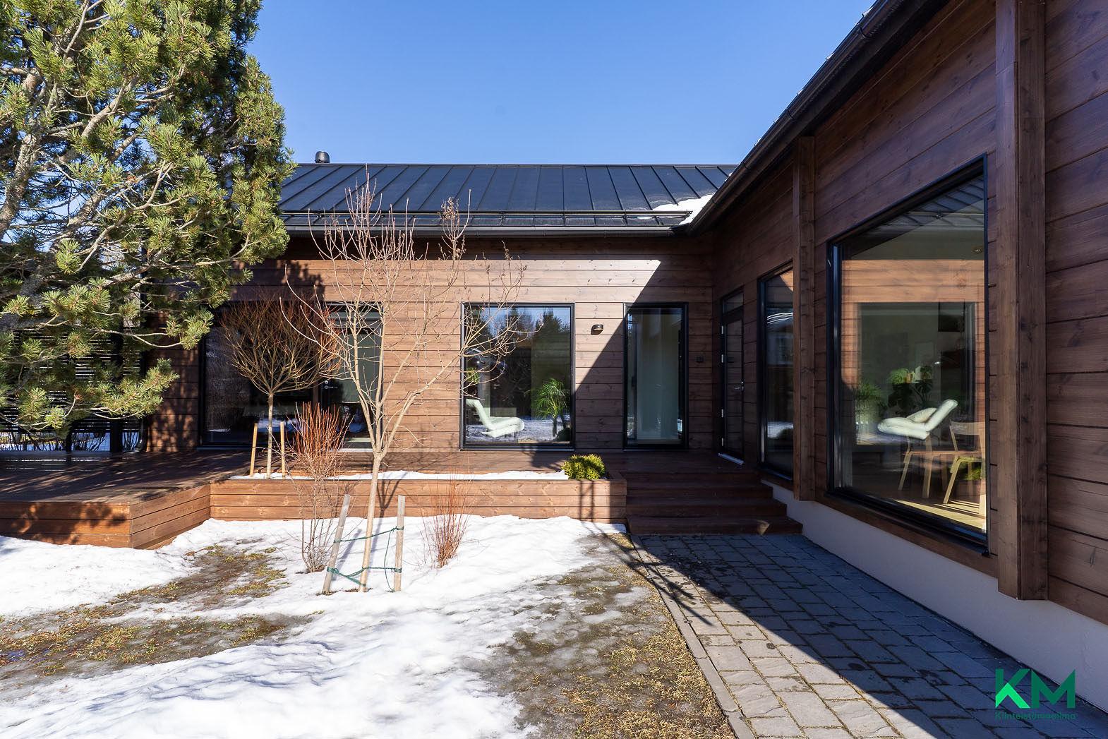 Maalarintie 10, Pikonkangas, Kangasala