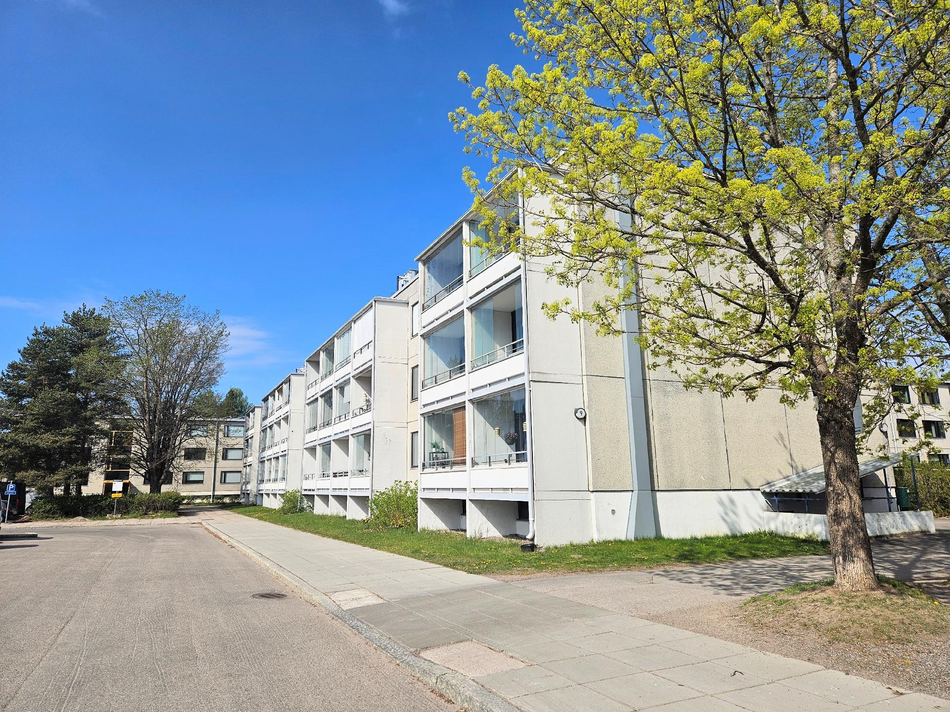 Jousimiehentie 9, Siltamäki, Helsinki