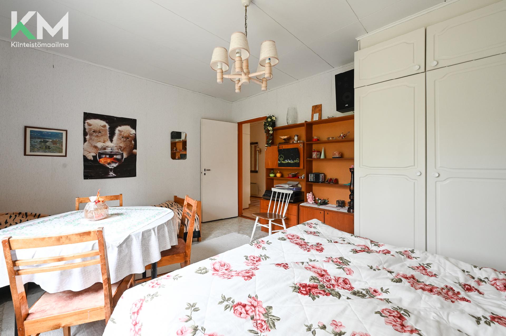 Piitie 5, Nummi, Kurikka