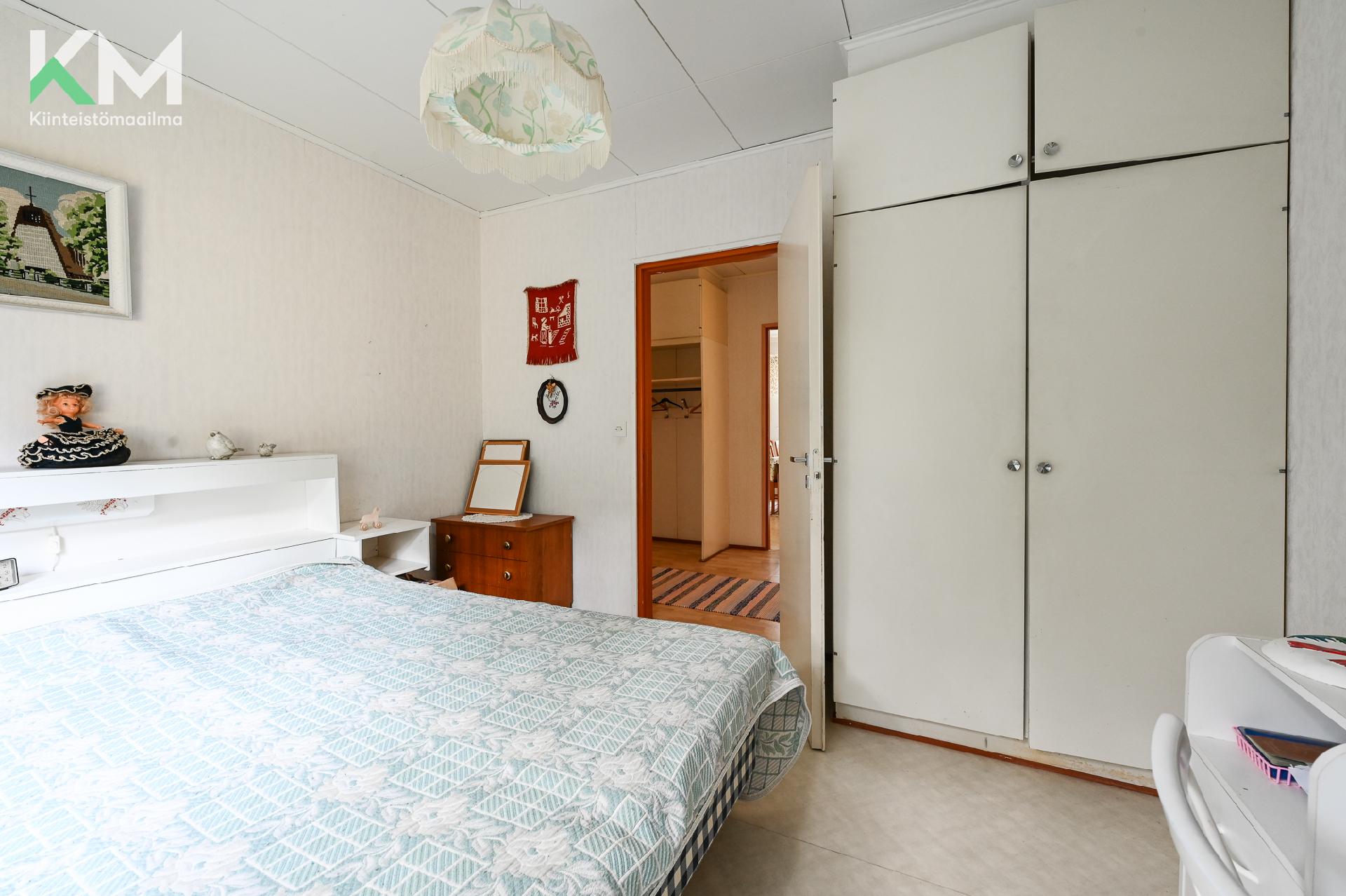 Piitie 5, Nummi, Kurikka