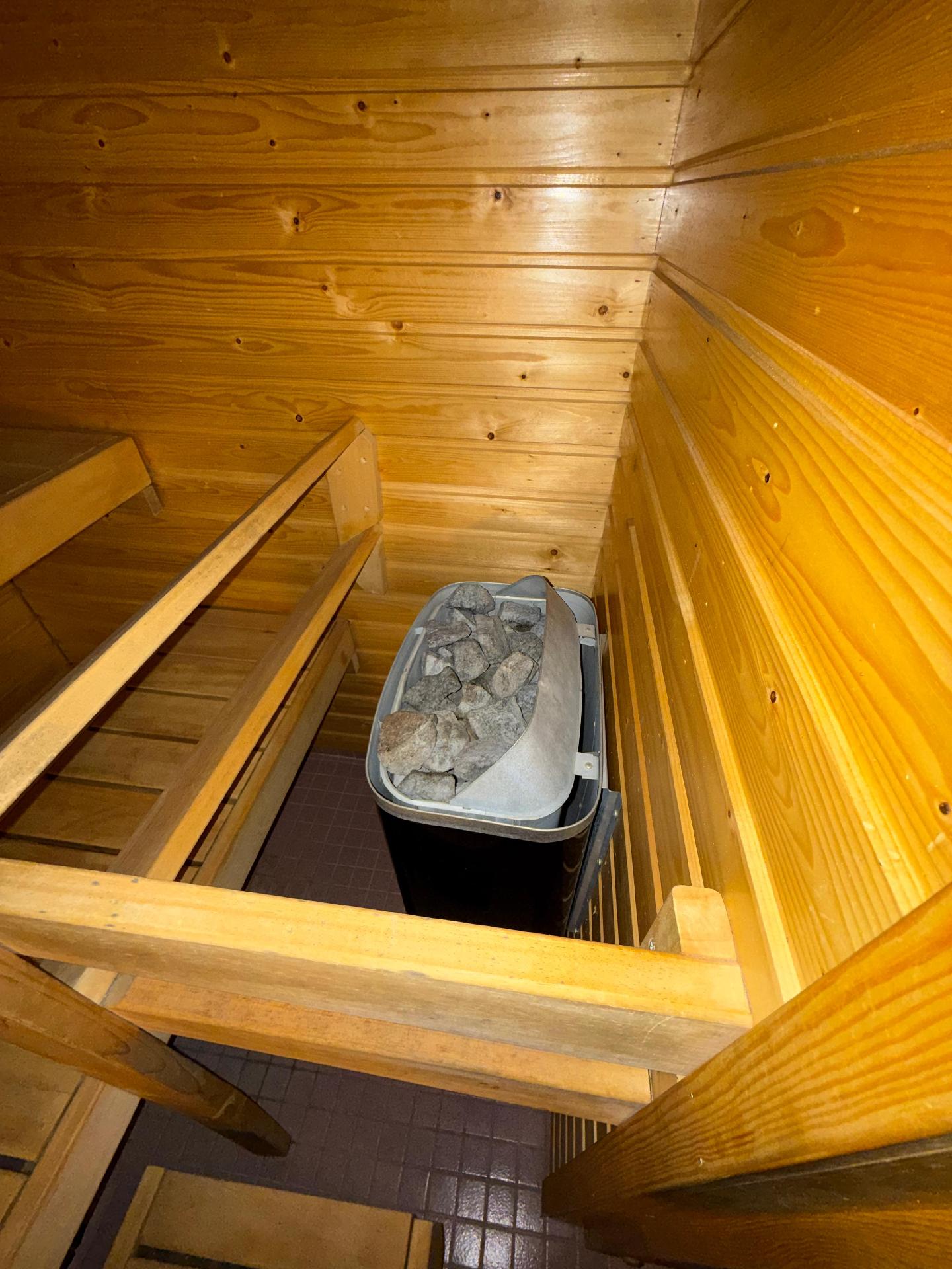 Linjurikatu 8-10, Taulumäki, Varkaus