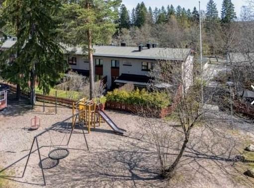Taloyhtiön leikkipiha