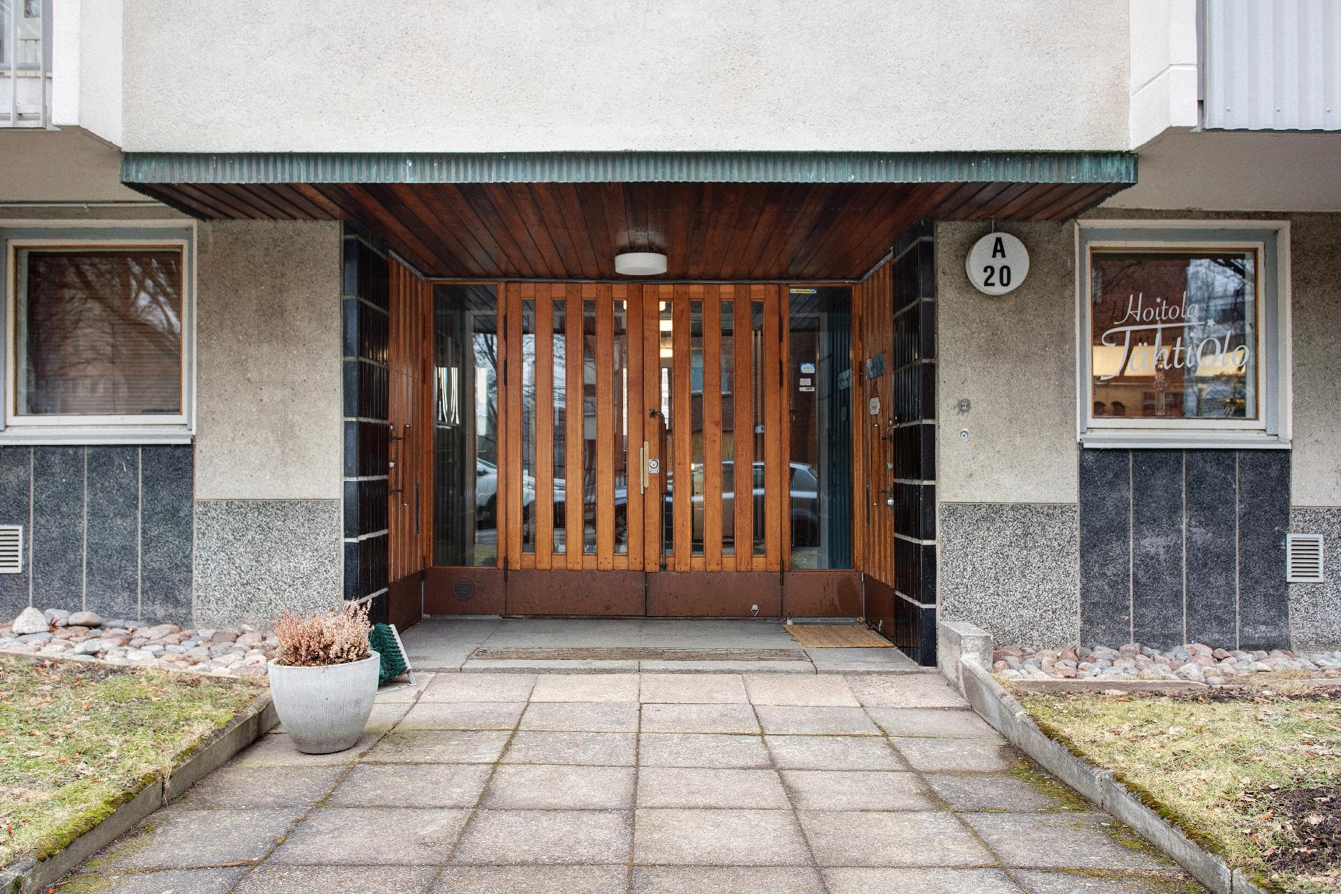 Tammitie 20, Munkkiniemi, Helsinki