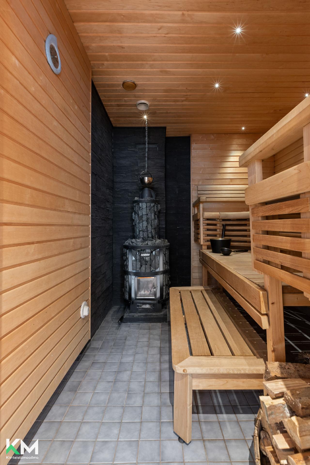 Sauna.