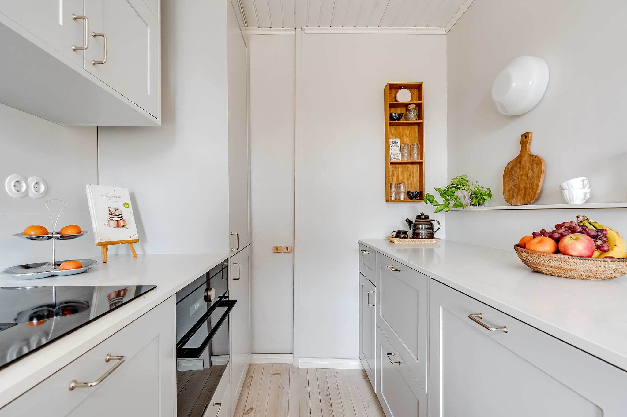 Kalusteuunissa on myös mikrotoiminto