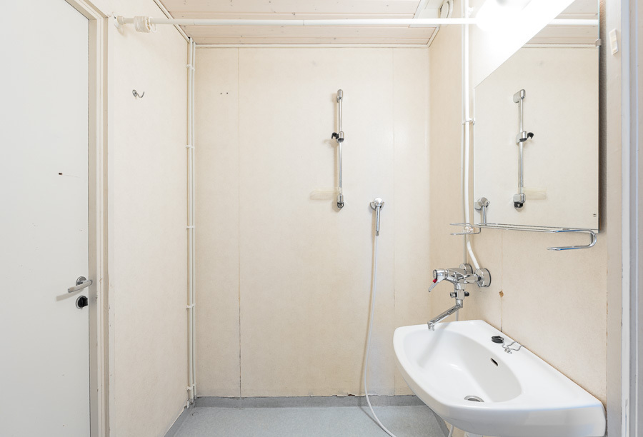 PESUHUONE/WC