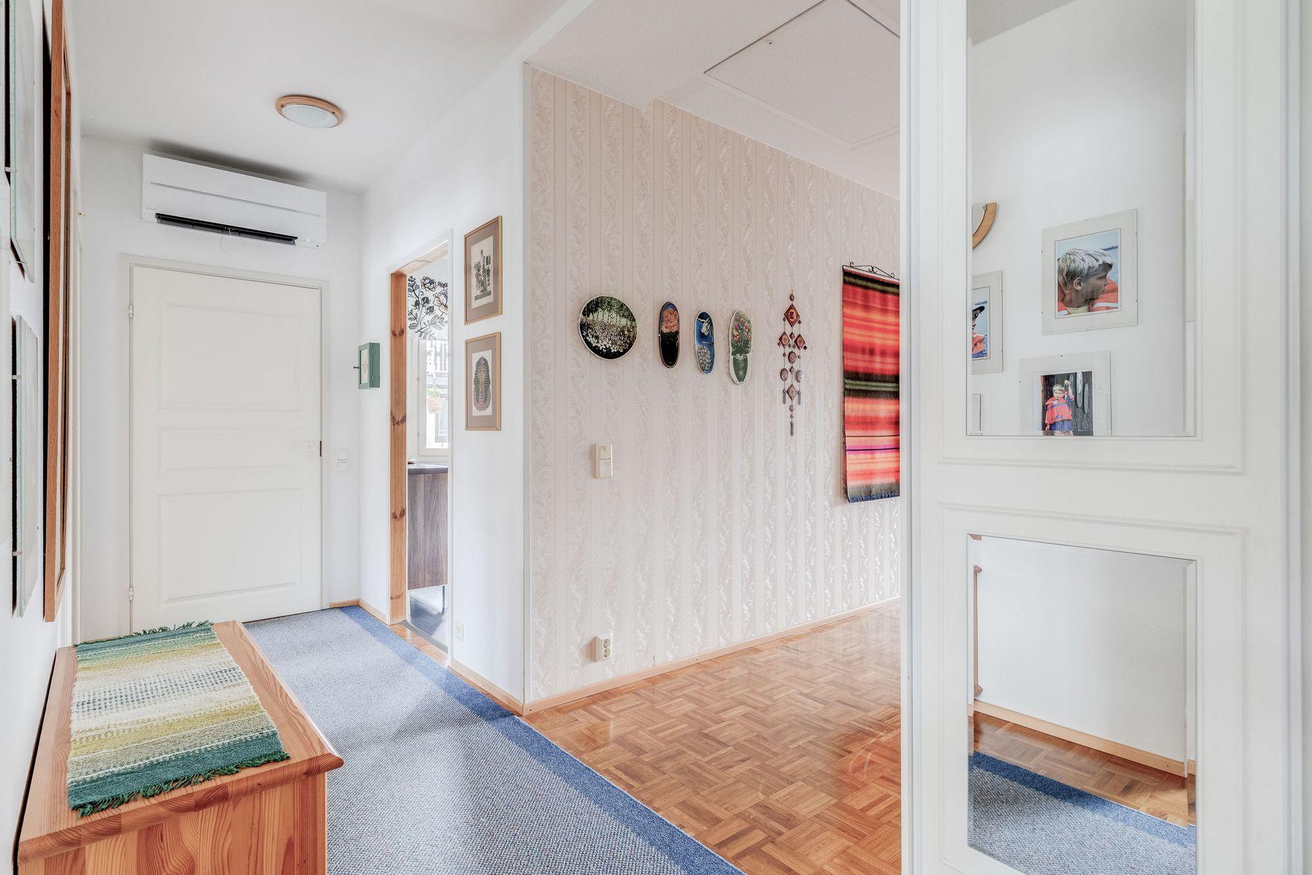 Ylipalontie 30, Paloheinä, Helsinki