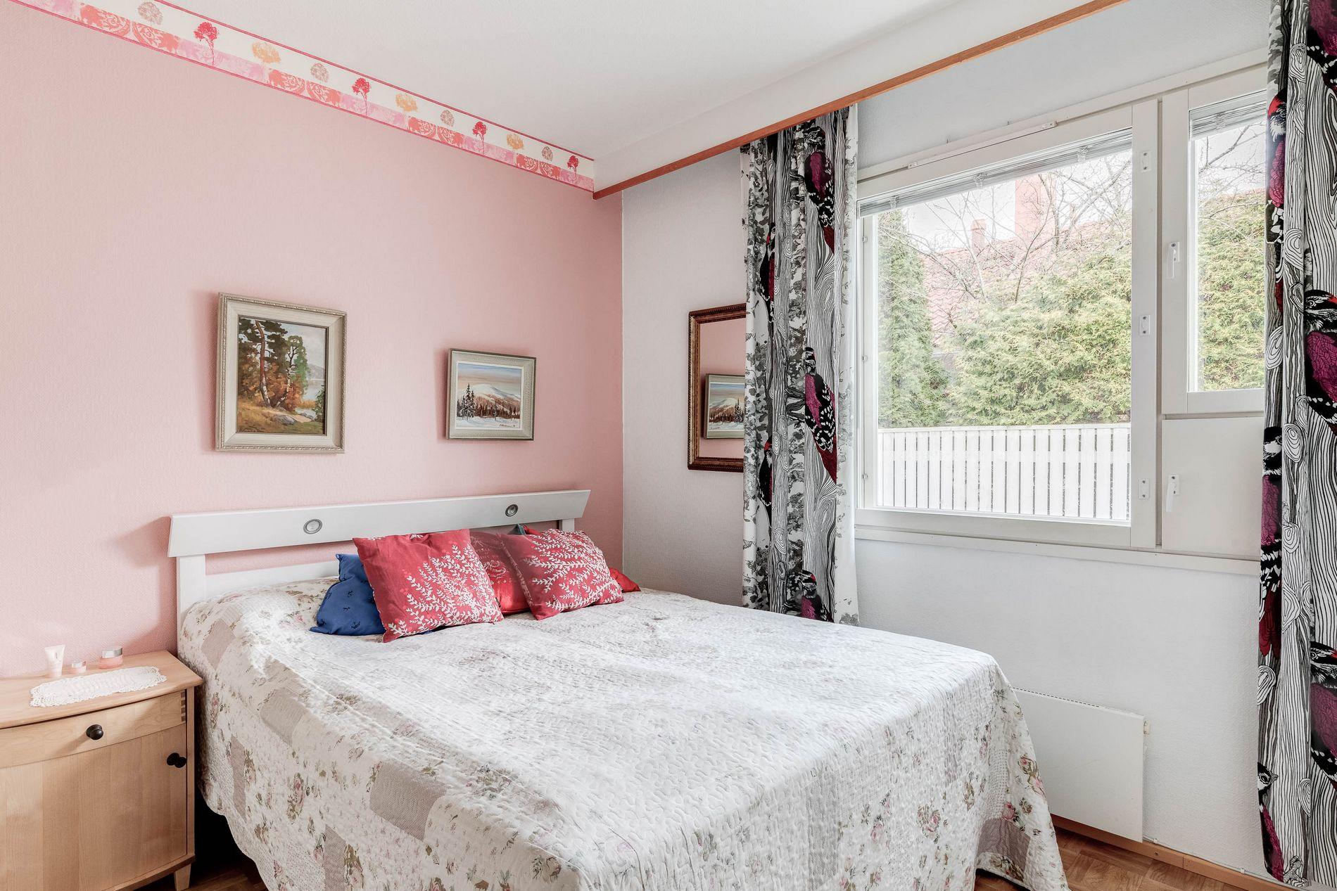 Ylipalontie 30, Paloheinä, Helsinki