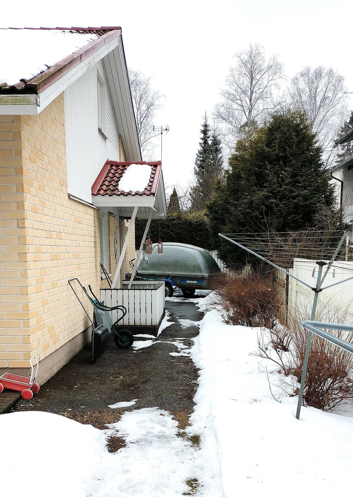 Ylipalontie 30, Paloheinä, Helsinki