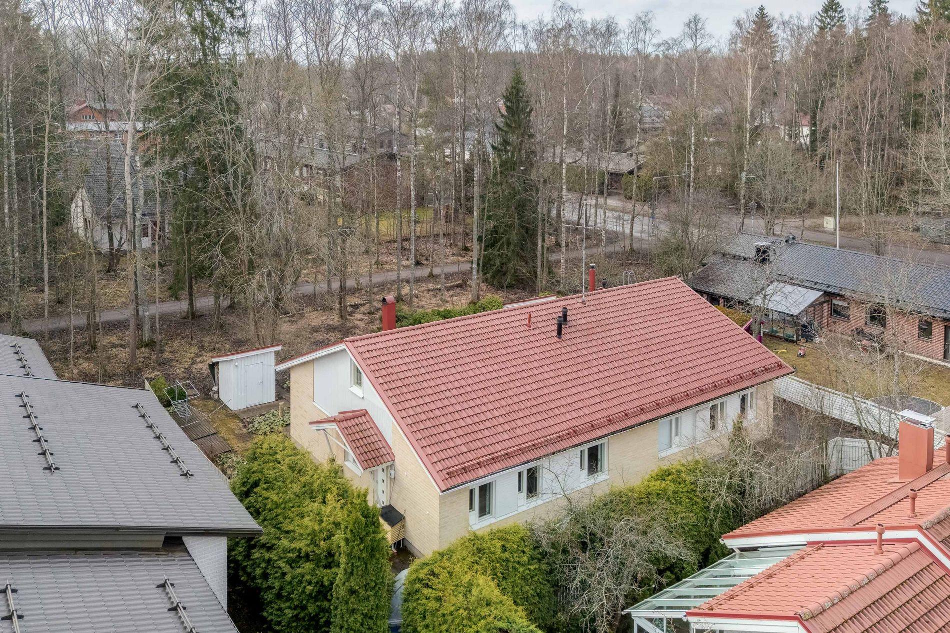 Ylipalontie 30, Paloheinä, Helsinki