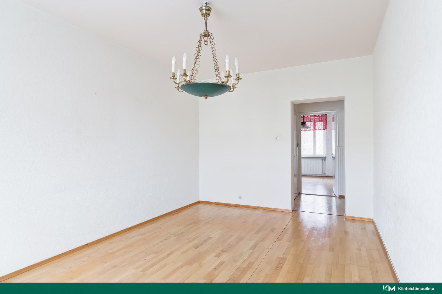 Kalevan puistotie 11, Tammela, Tampere