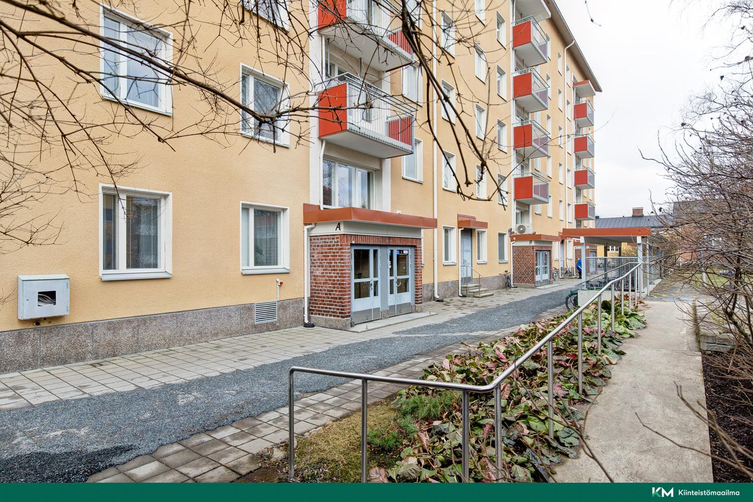 Kalevan puistotie 11, Tammela, Tampere