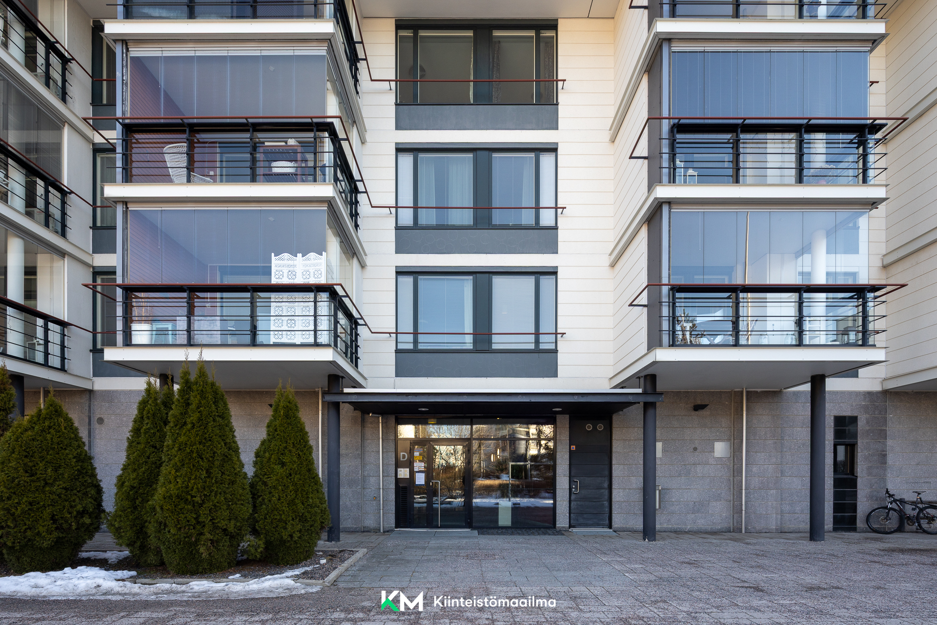 Tietäjäntie 8, Pohjois-Tapiola, Espoo