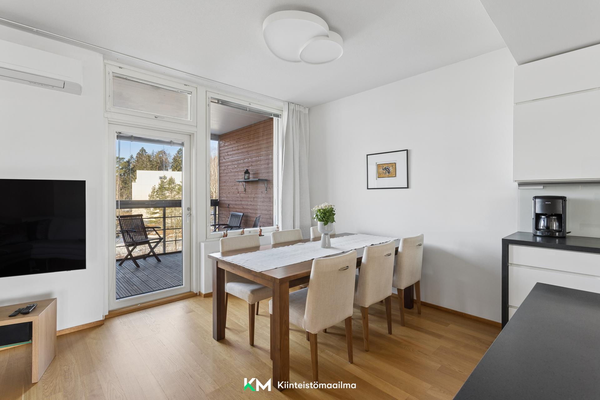 Tietäjäntie 8, Pohjois-Tapiola, Espoo