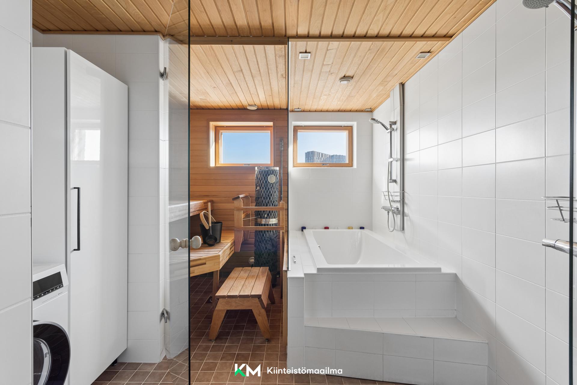 Tietäjäntie 8, Pohjois-Tapiola, Espoo