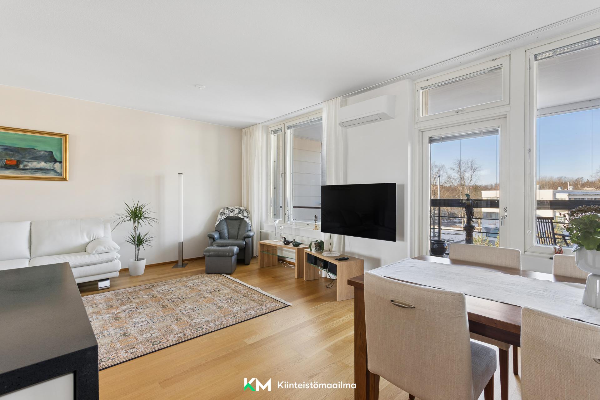 Tietäjäntie 8, Pohjois-Tapiola, Espoo