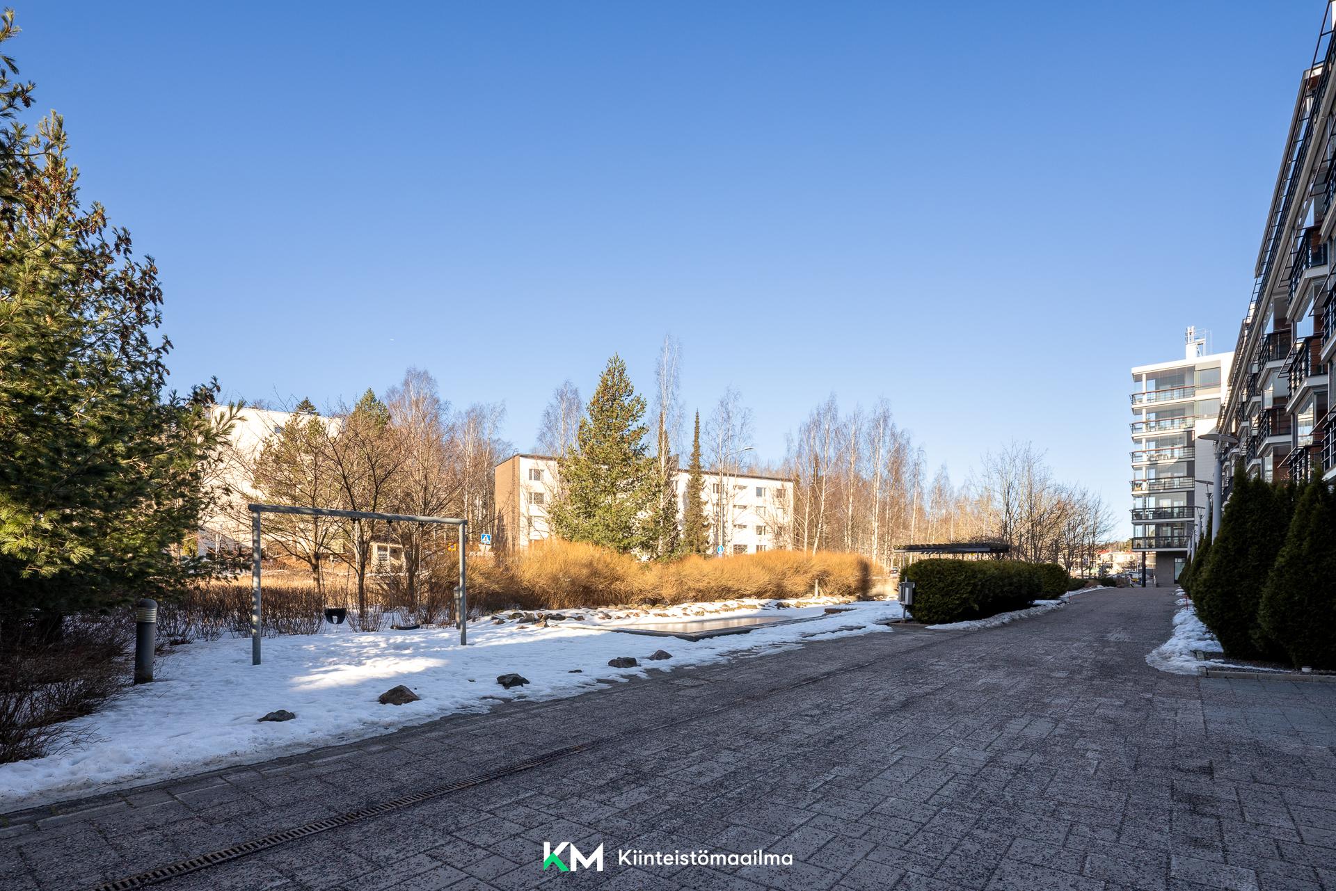 Tietäjäntie 8, Pohjois-Tapiola, Espoo