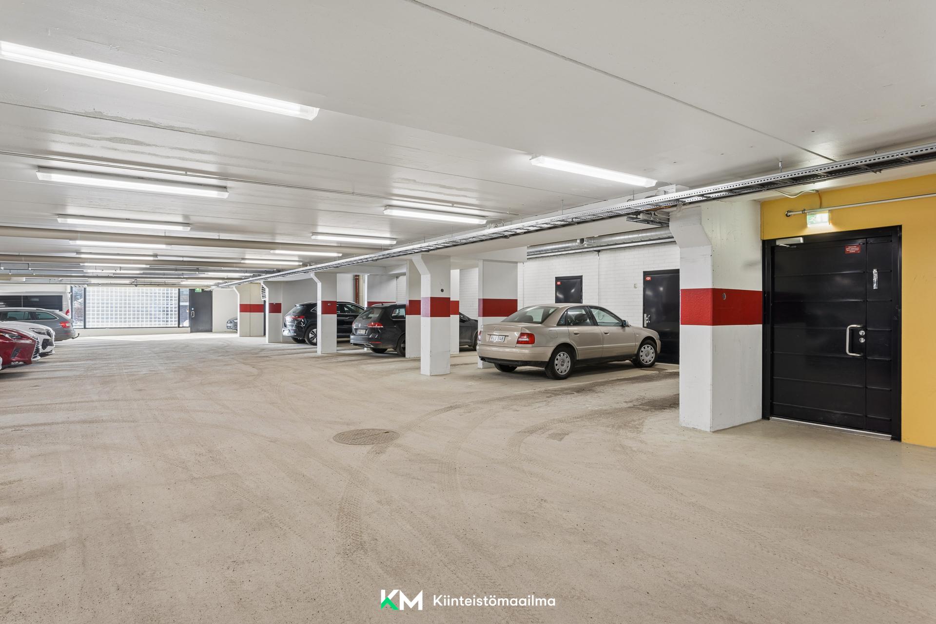 autohallista mahdollisuus ostaa autopaikka