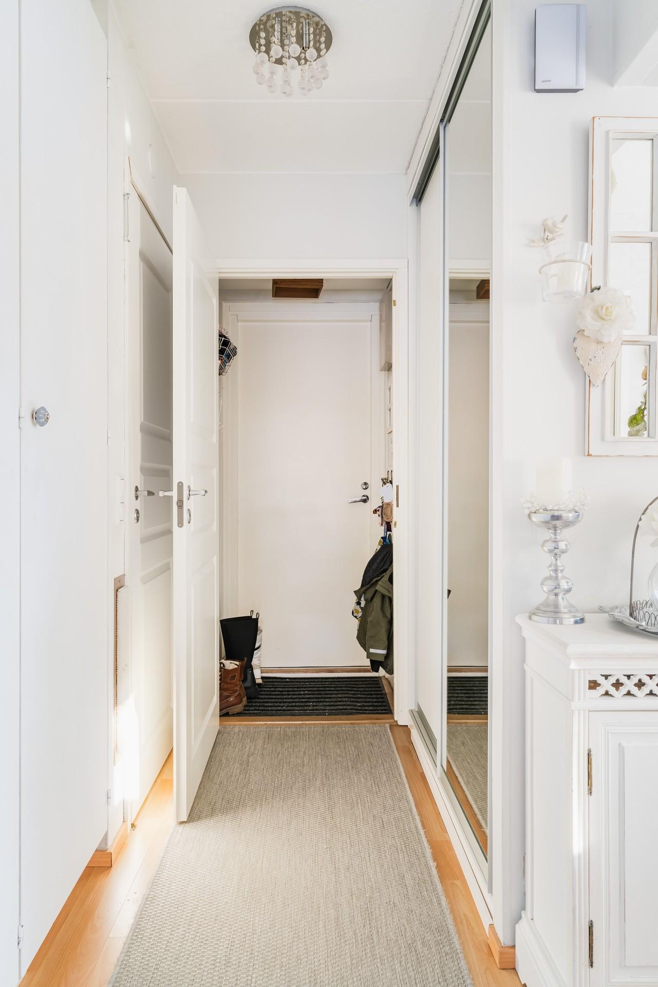 Solistintie 2 S, Kannelmäki, Helsinki