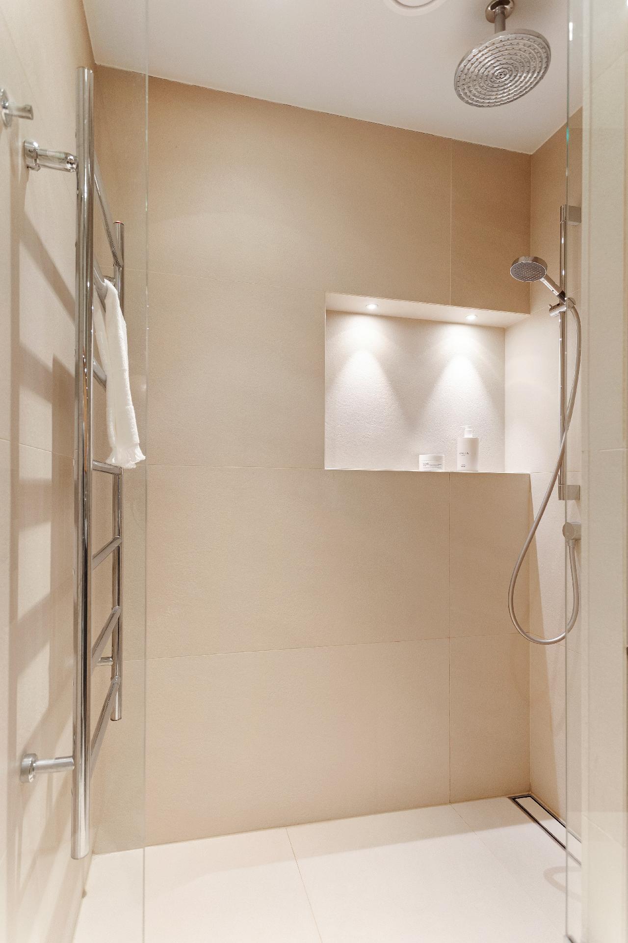 Urheilukatu 30, Taka-Töölö, Helsinki