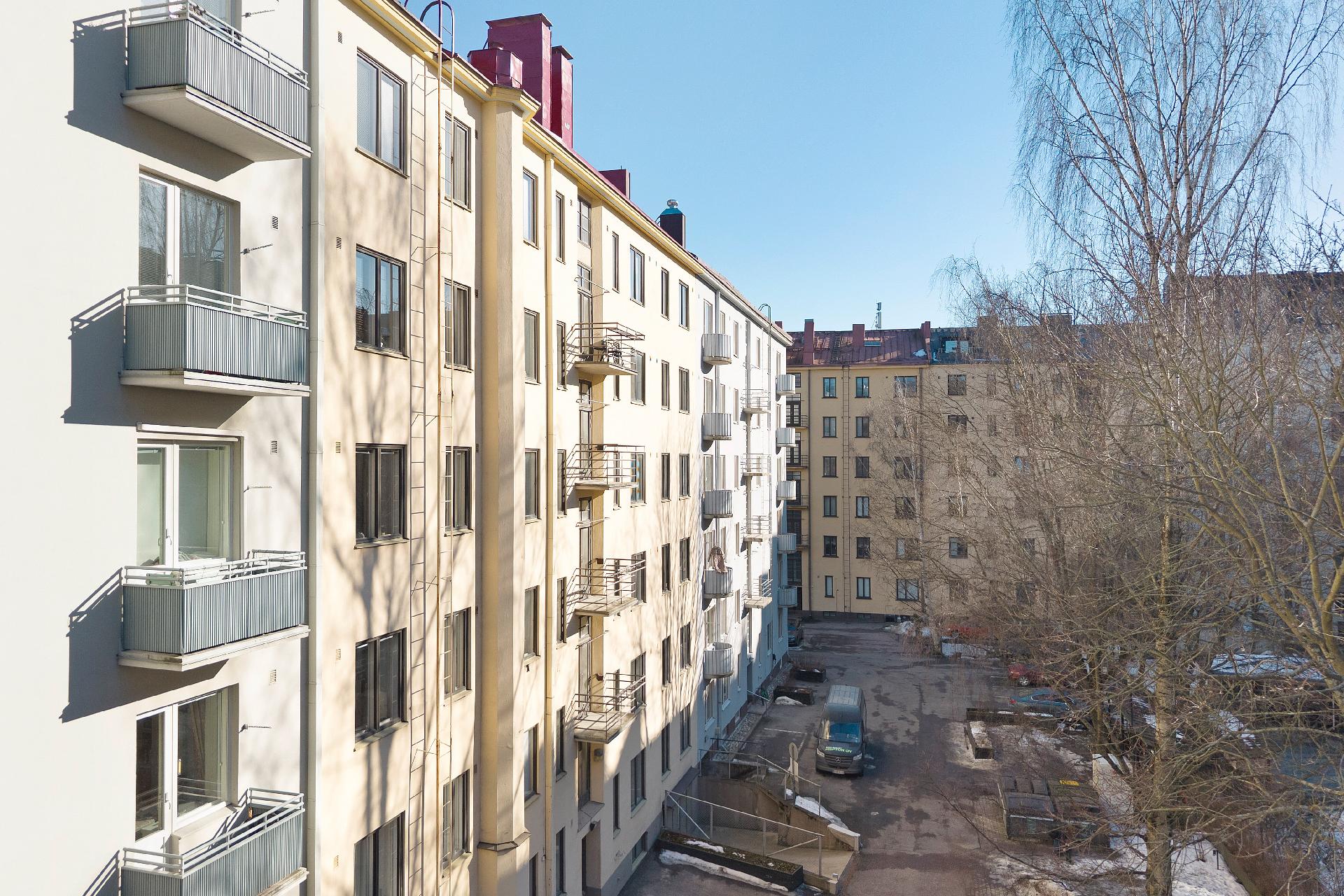 Urheilukatu 30, Taka-Töölö, Helsinki