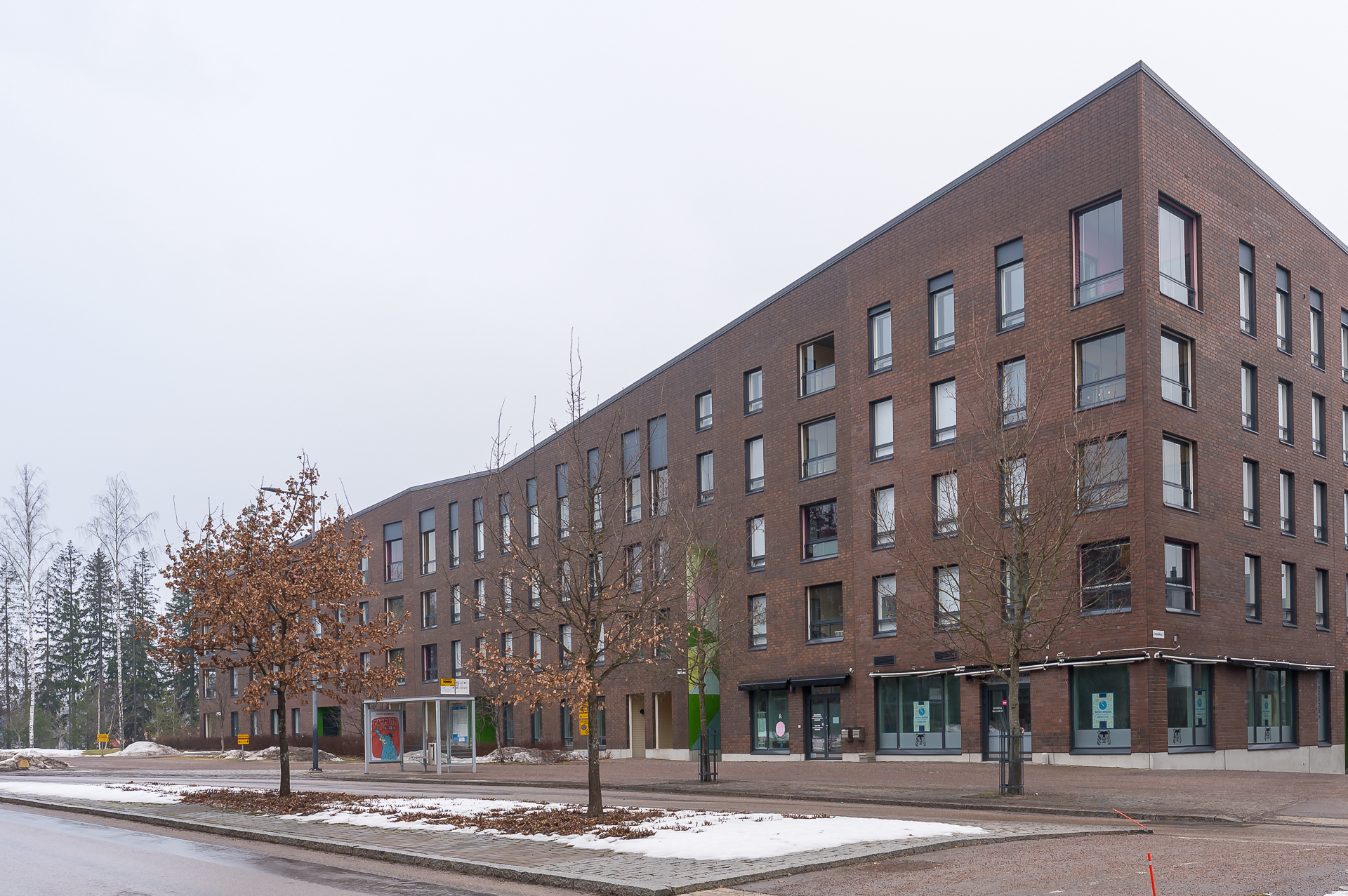 Julkisivu