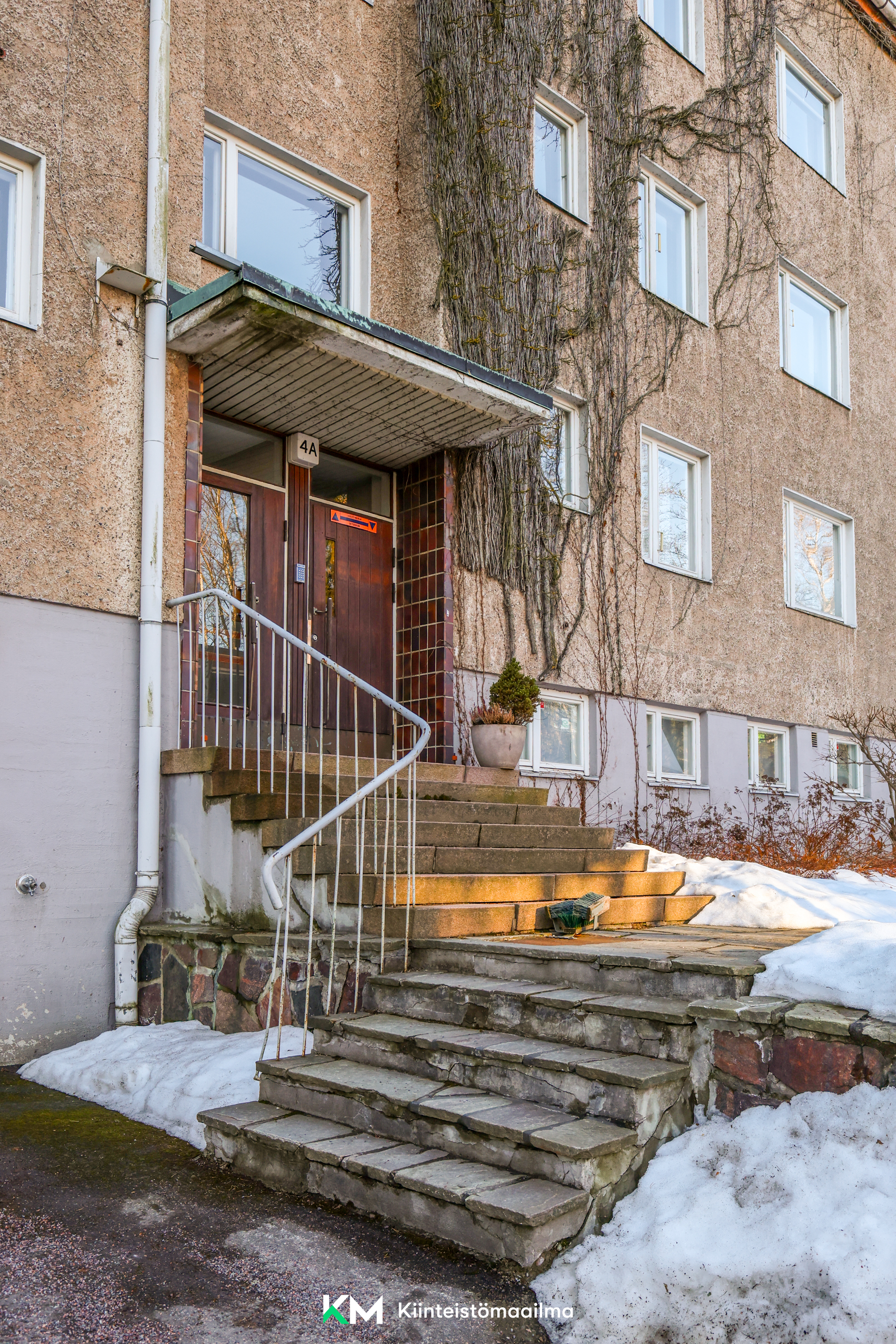 Laajasuontie 4, Etelä-Haaga, Helsinki