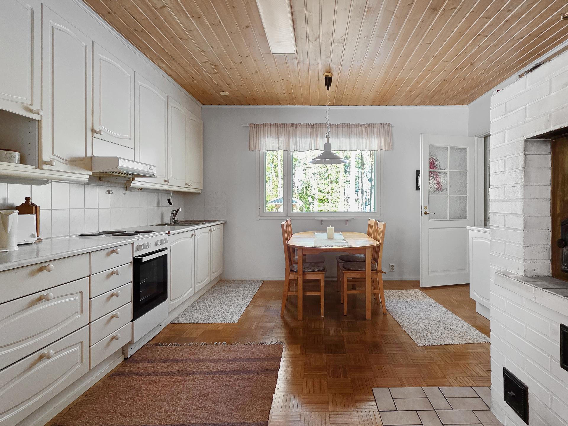 Matolahdentie 16, Jurvala, Luumäki