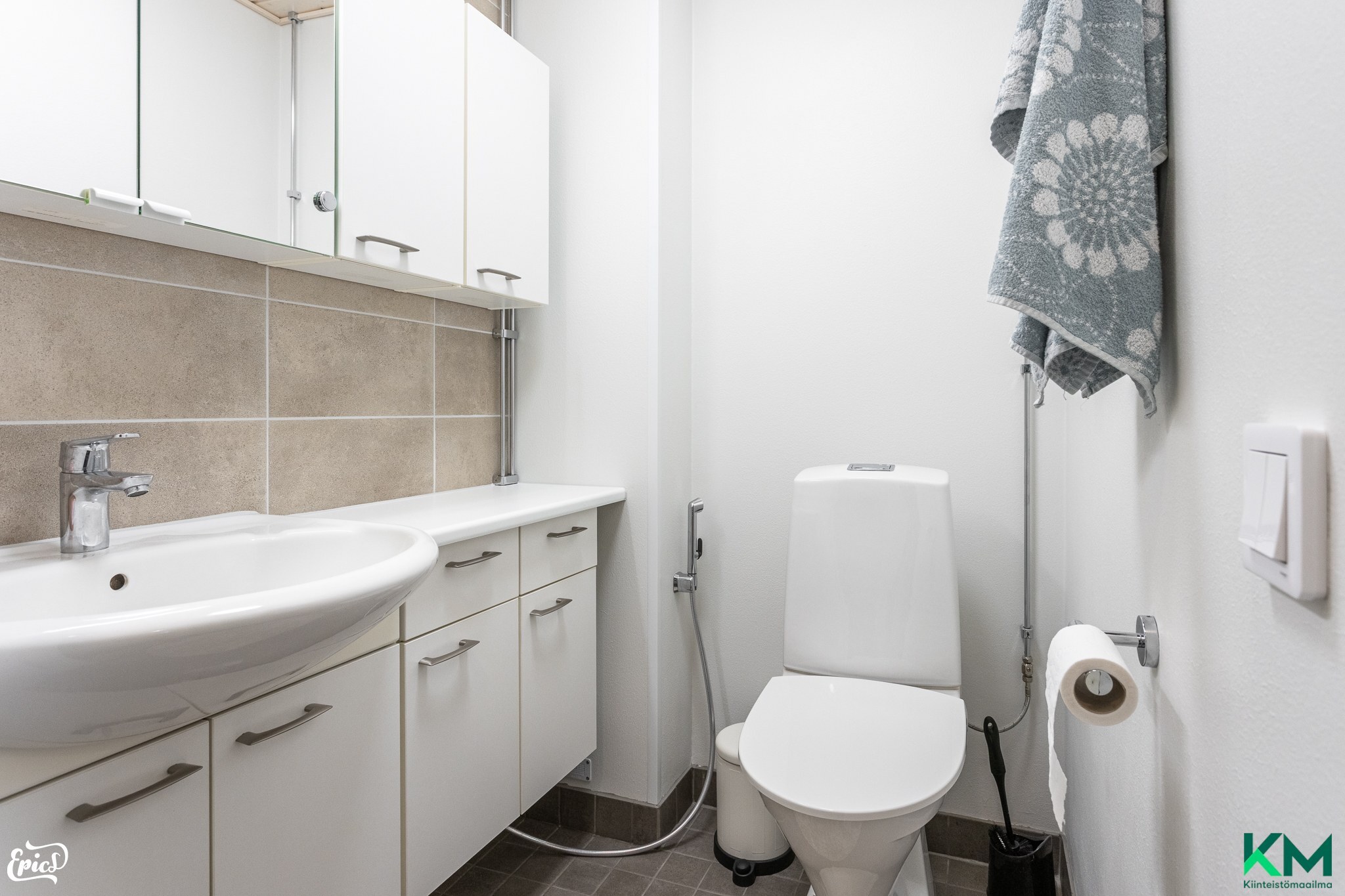 erillinen WC