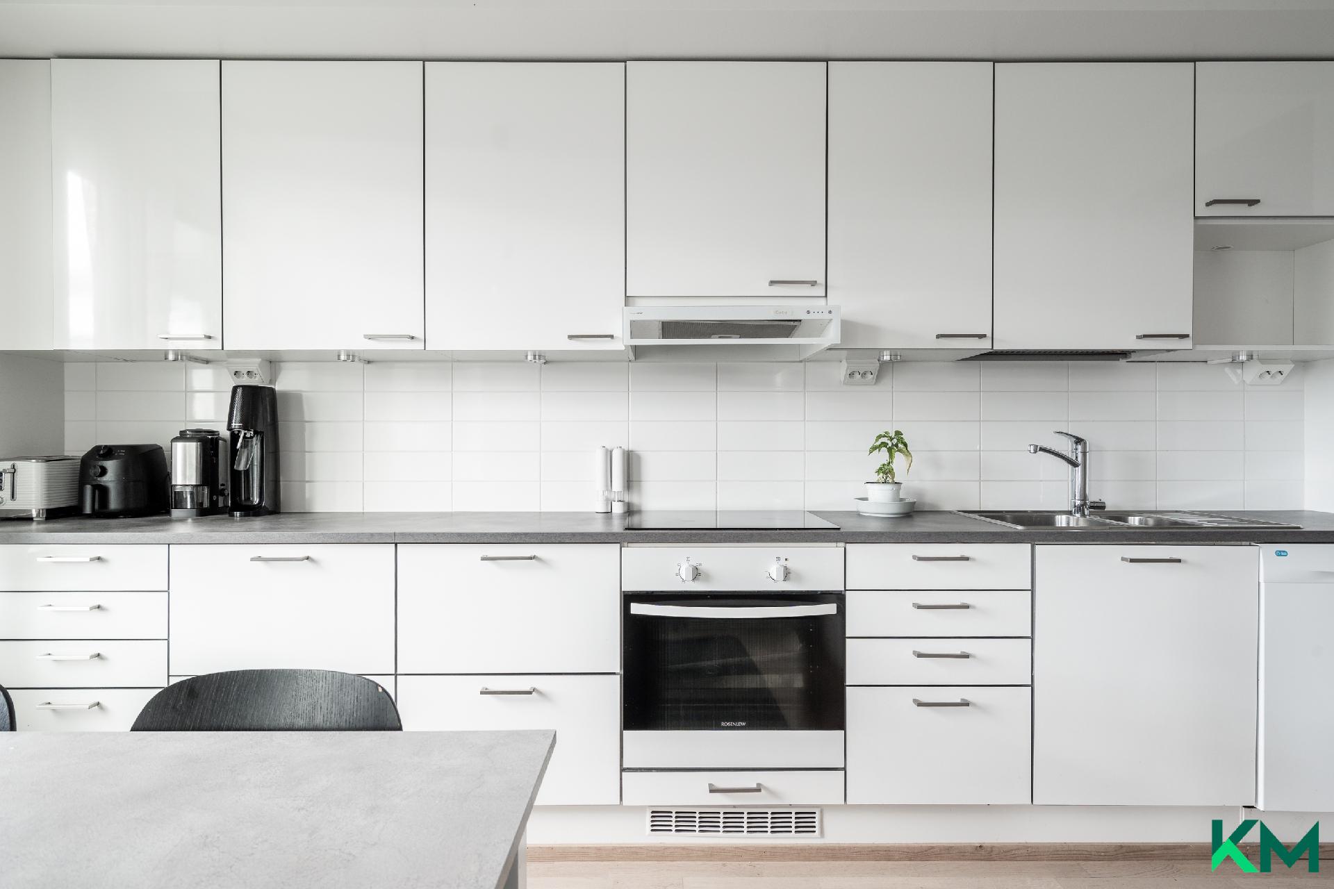 Koirasaarentie 21, Kruunuvuorenranta, Helsinki