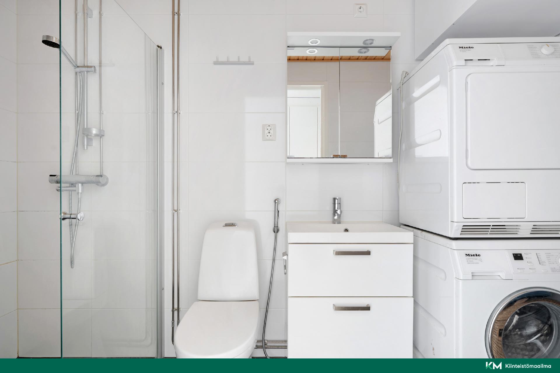 Ullanmäentie 10b, Kauniainen