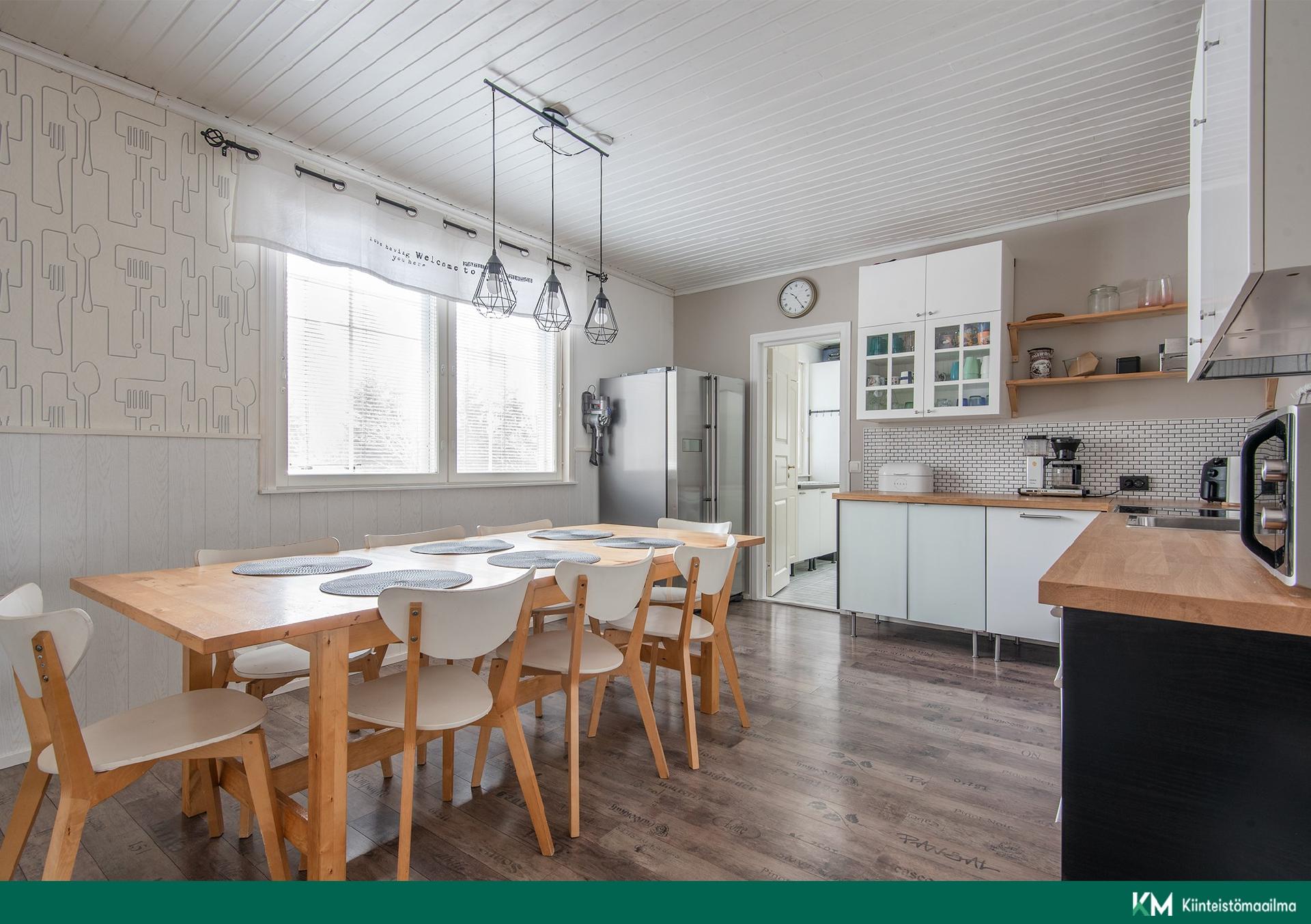 Virusmäentie 2, Vahto, Rusko