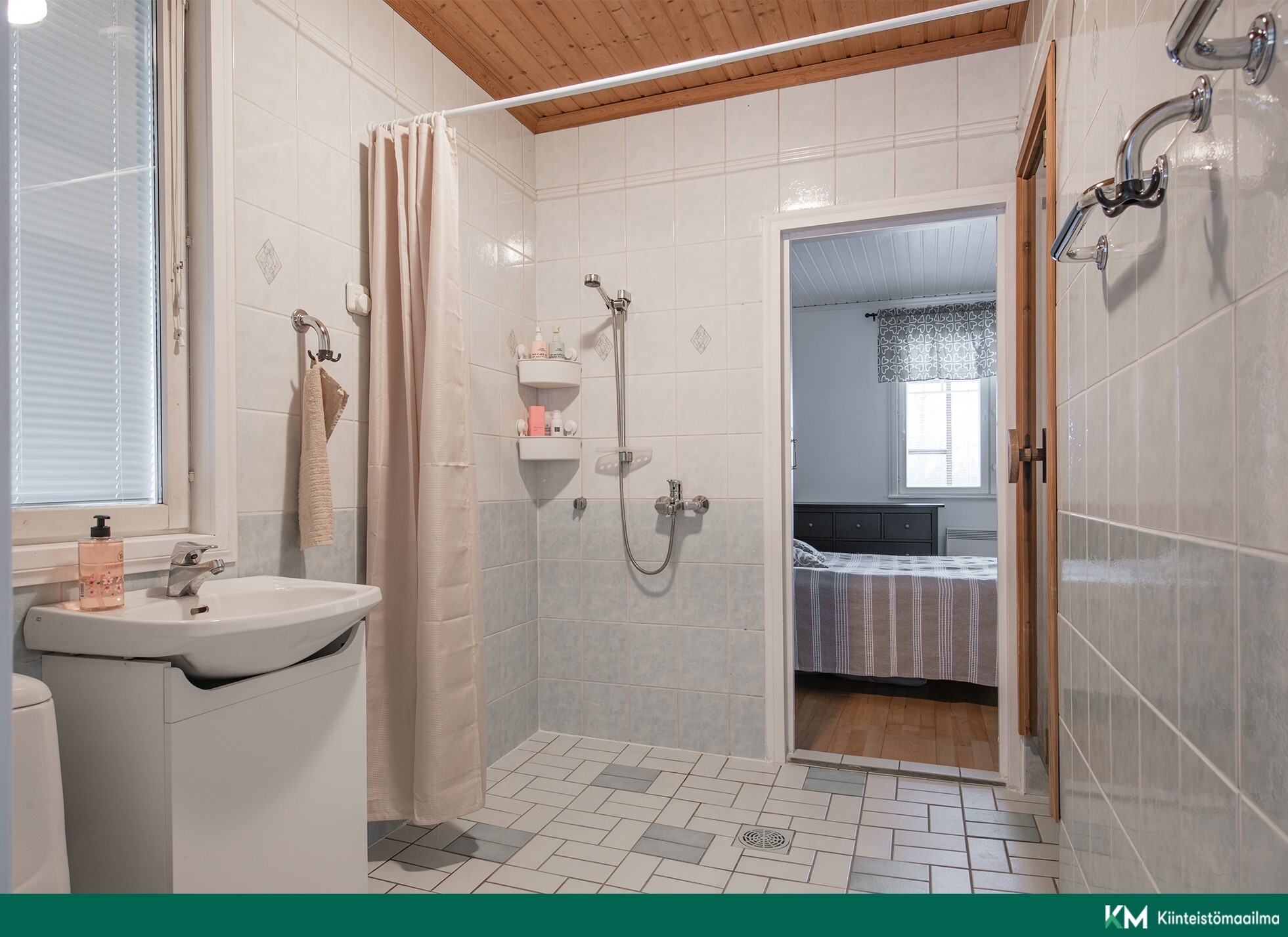 Virusmäentie 2, Vahto, Rusko