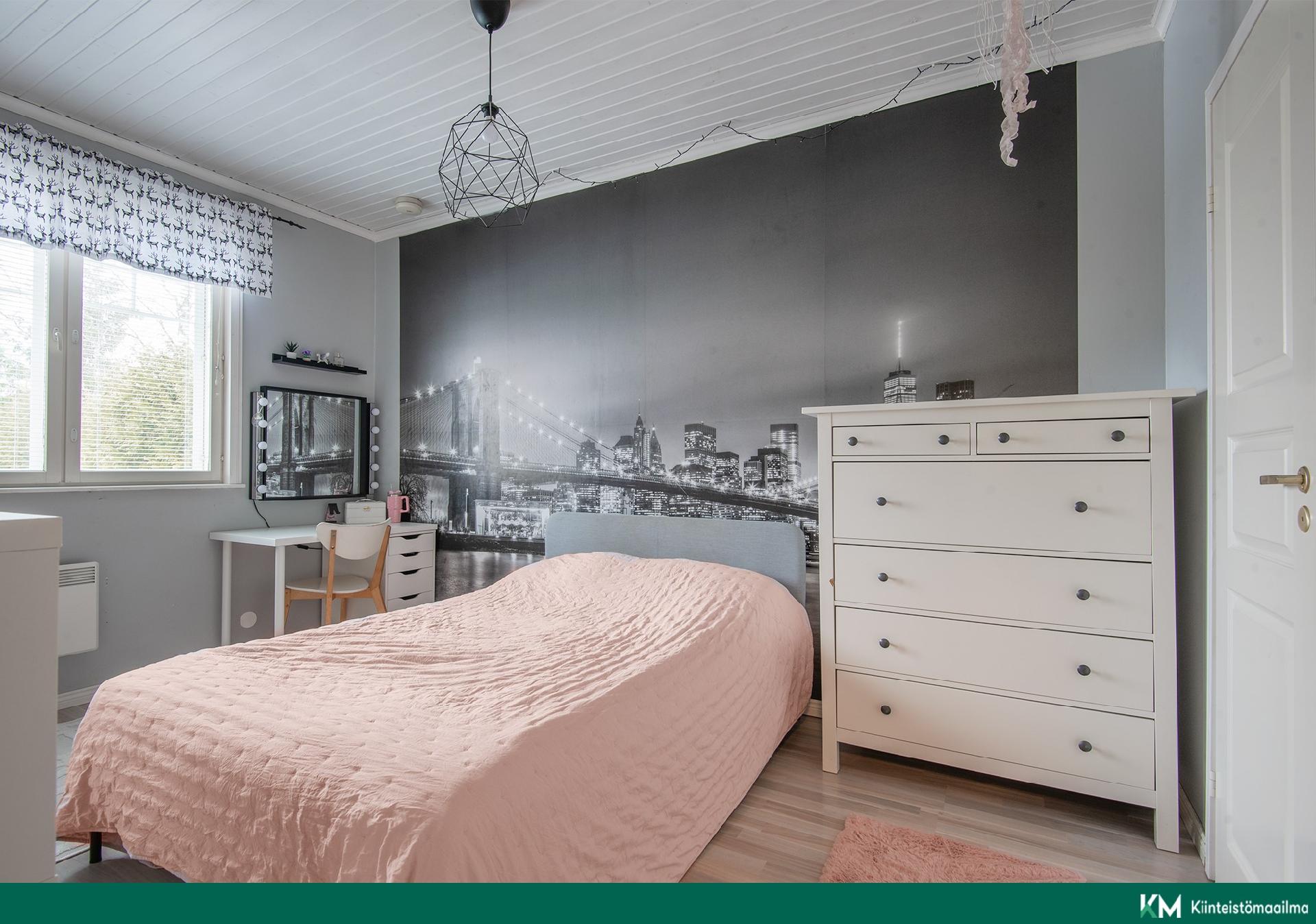 Virusmäentie 2, Vahto, Rusko