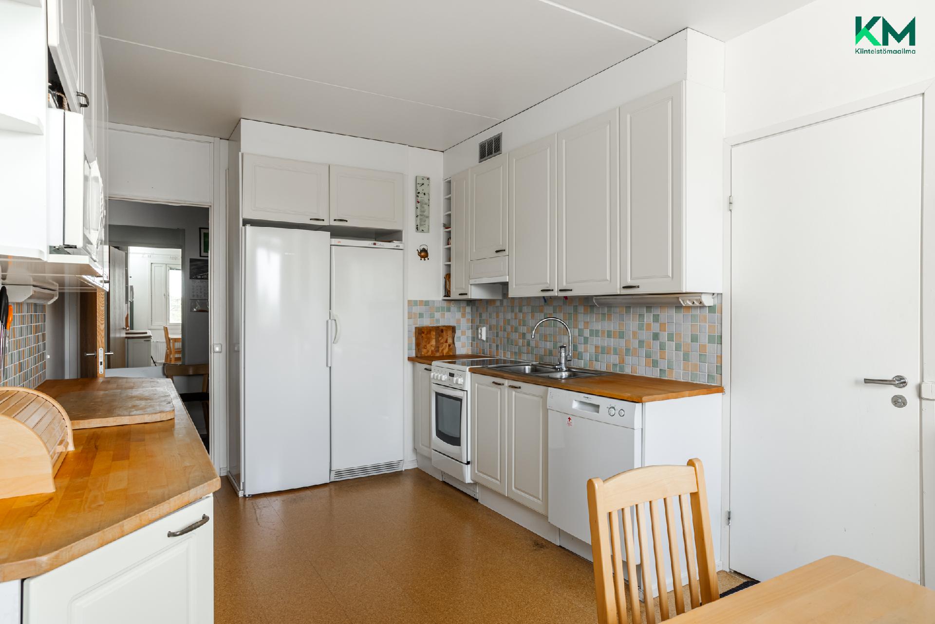 Jalustinkatu 7, Uittamo, Turku