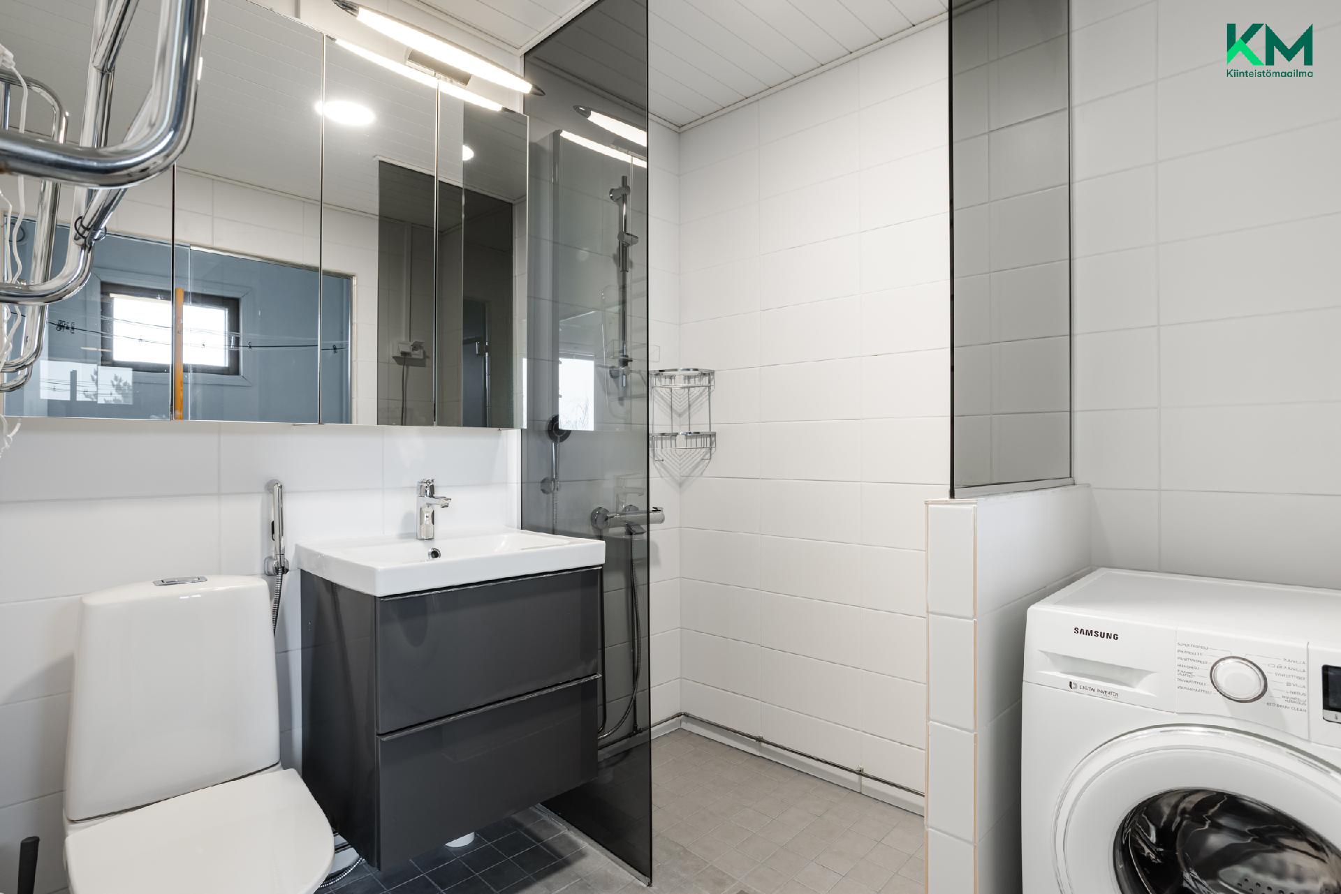 Jalustinkatu 7, Uittamo, Turku