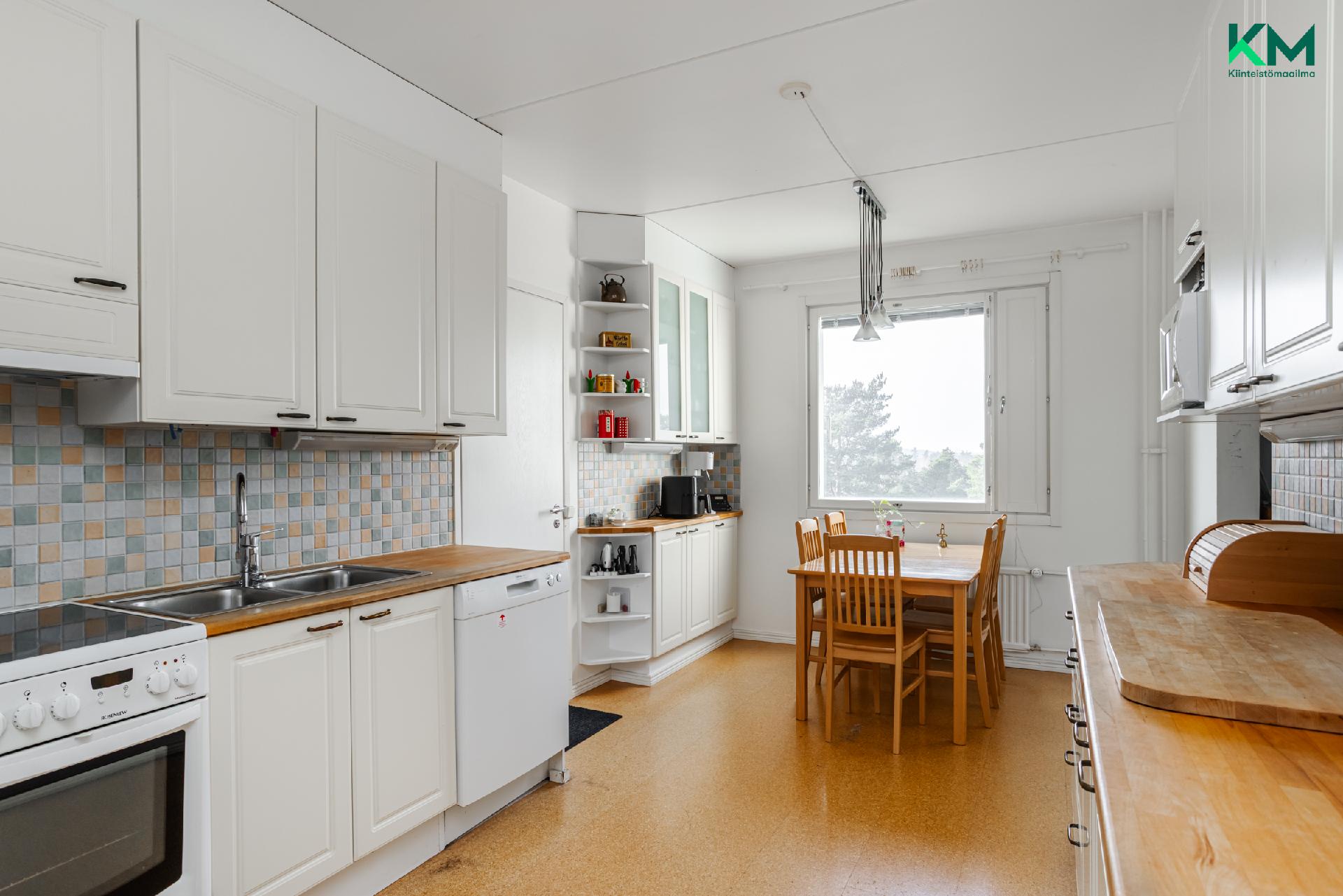 Jalustinkatu 7, Uittamo, Turku