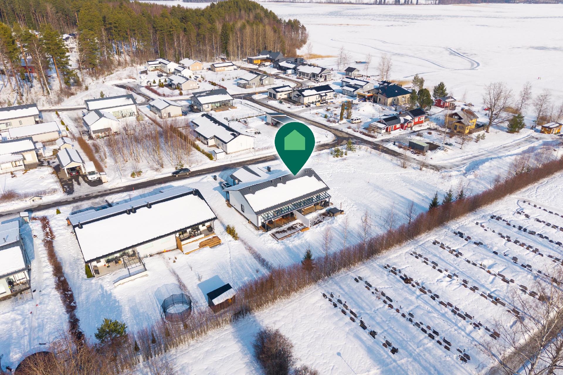 Pellosharjunkatu 13, Kylmäniemi, Laukaa