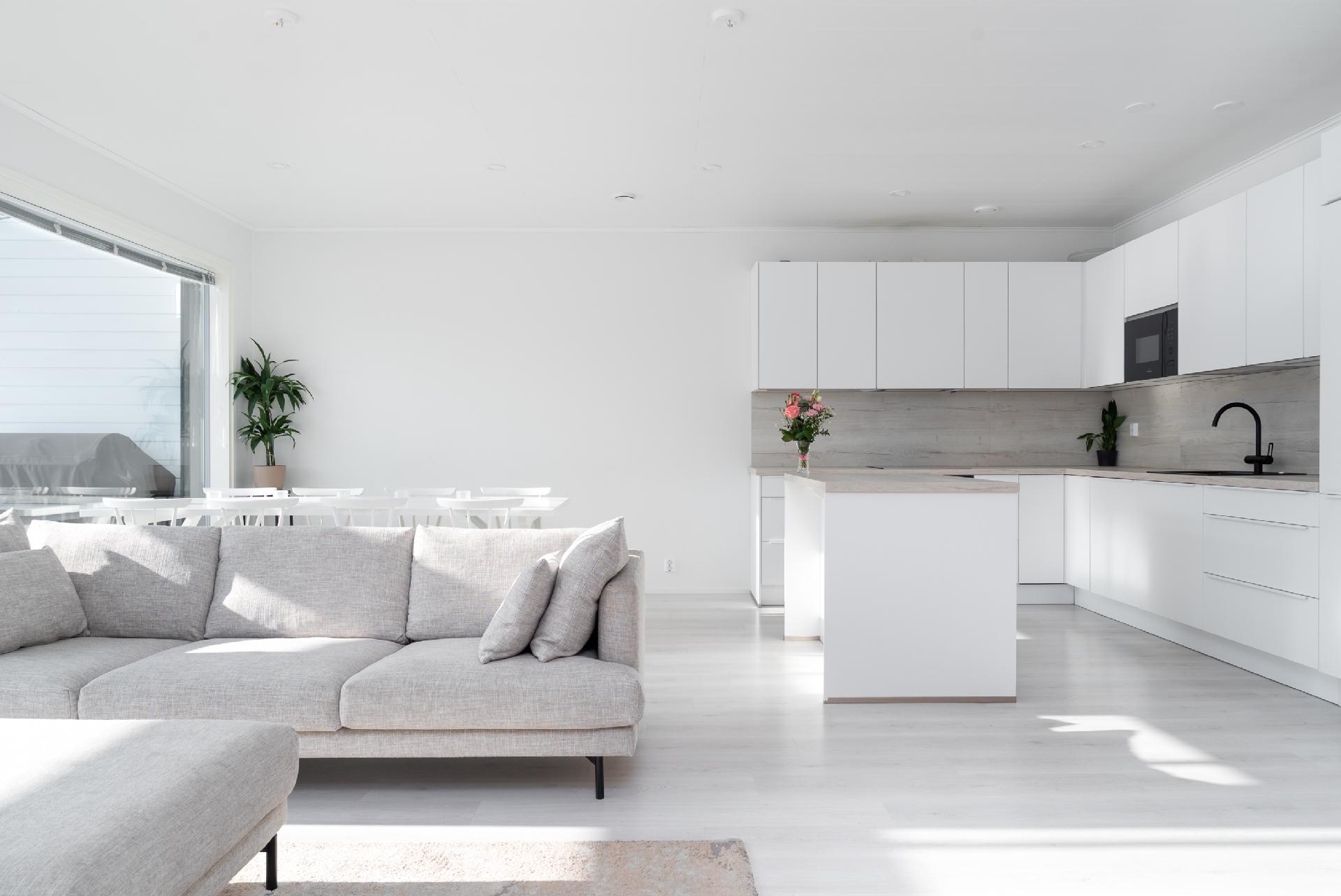 Avara olohuone/keittiö