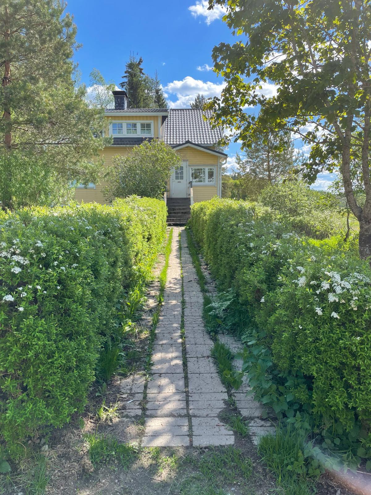 Sisäänkäynti