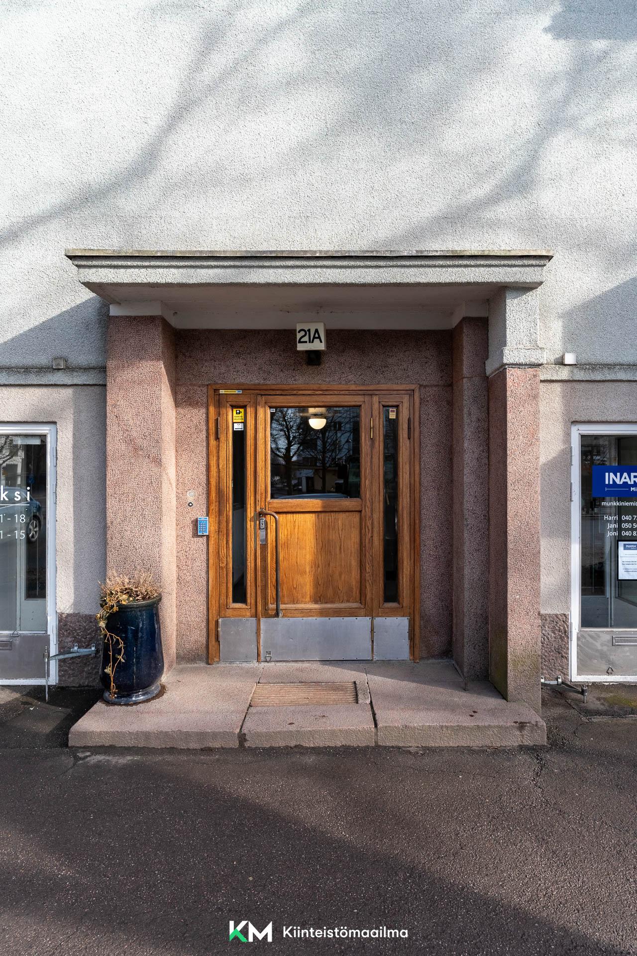 Munkkiniemen puistotie 21, Munkkiniemi, Helsinki